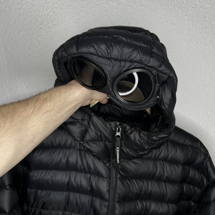 Cp company hot sale goggle puffer