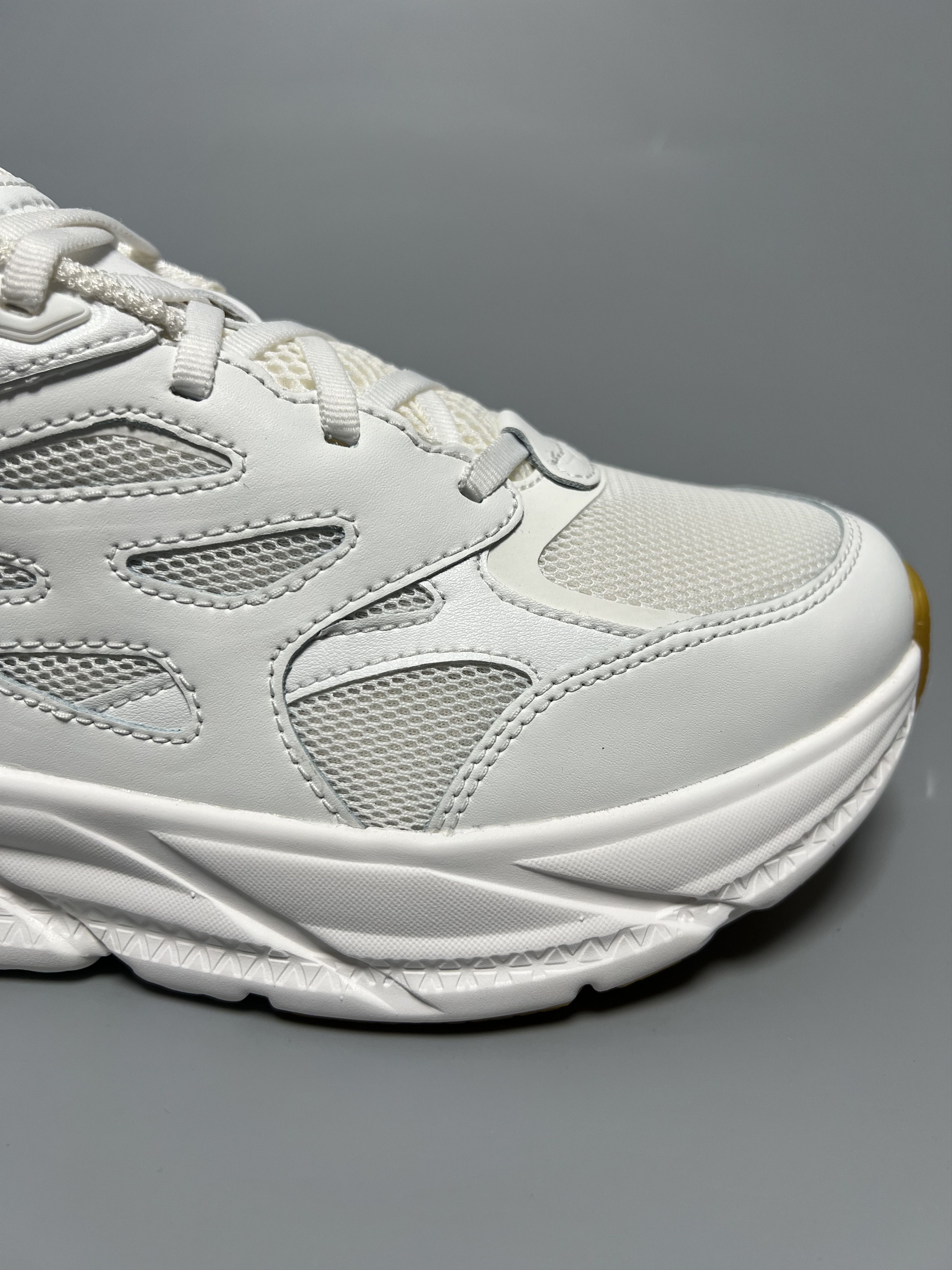 Hoka Hoka One One Clifton L Athletics Running Shoes 1160050-WWH Size US 10 / EU 43 - 13 Thumbnail