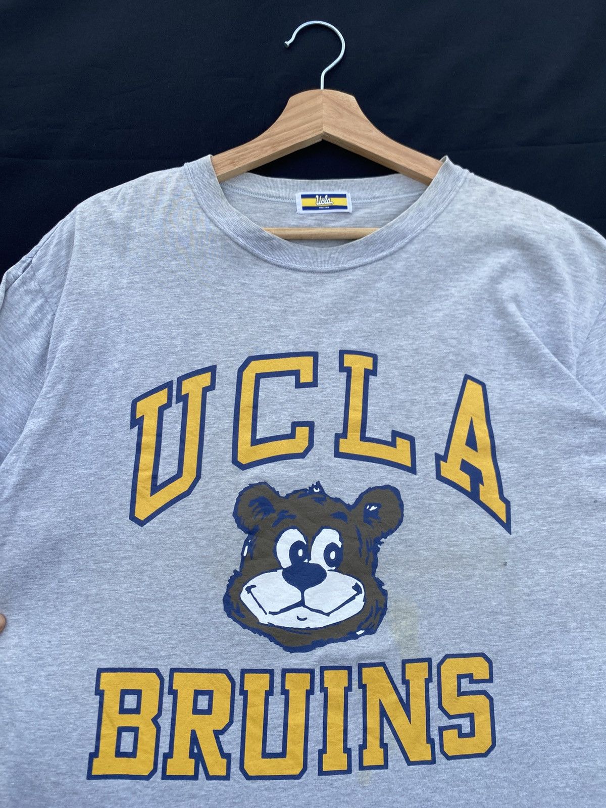 Vintage Rare Vintage UCLA Bruins Tshirt Size US L / EU 52-54 / 3 - 1 Thumbnail