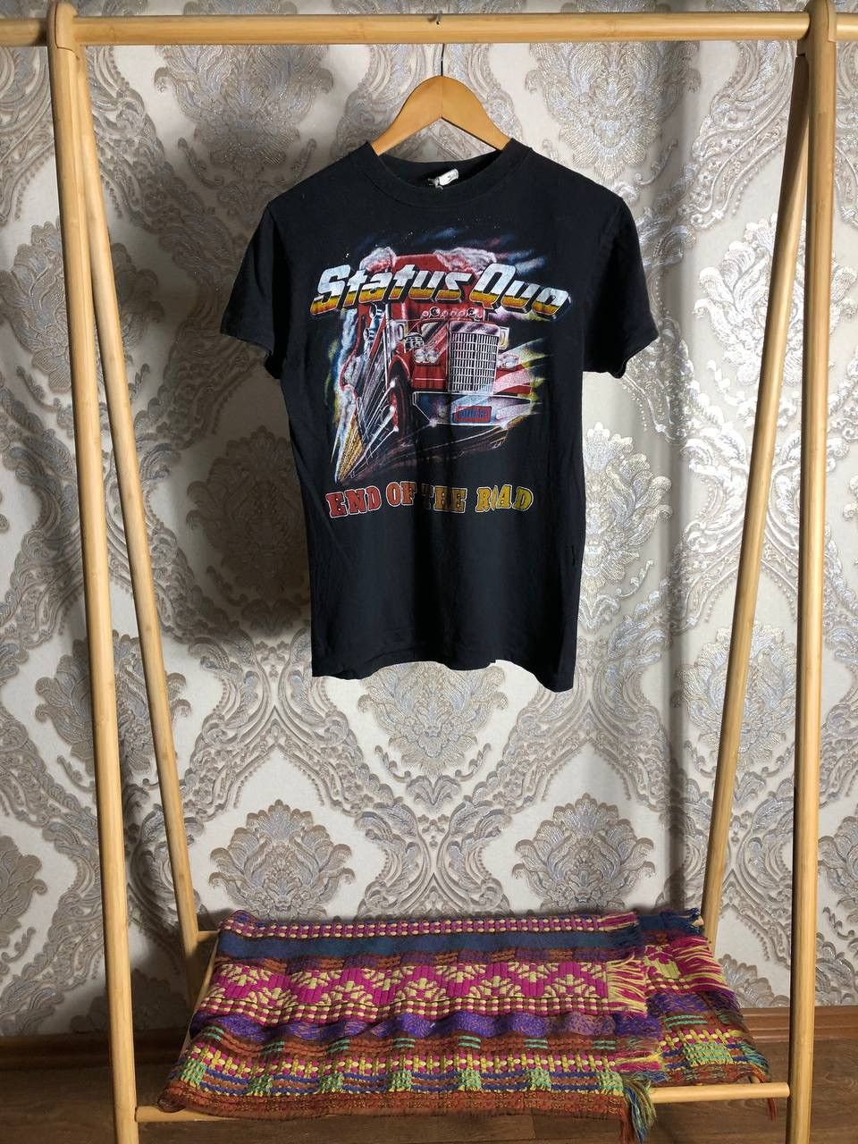 Band Tees VINTAGE STATUS QOU WORLD TOUR ROCK T-SHIRT RETRO METAL 90s Size US M / EU 48-50 / 2 - 1 Thumbnail