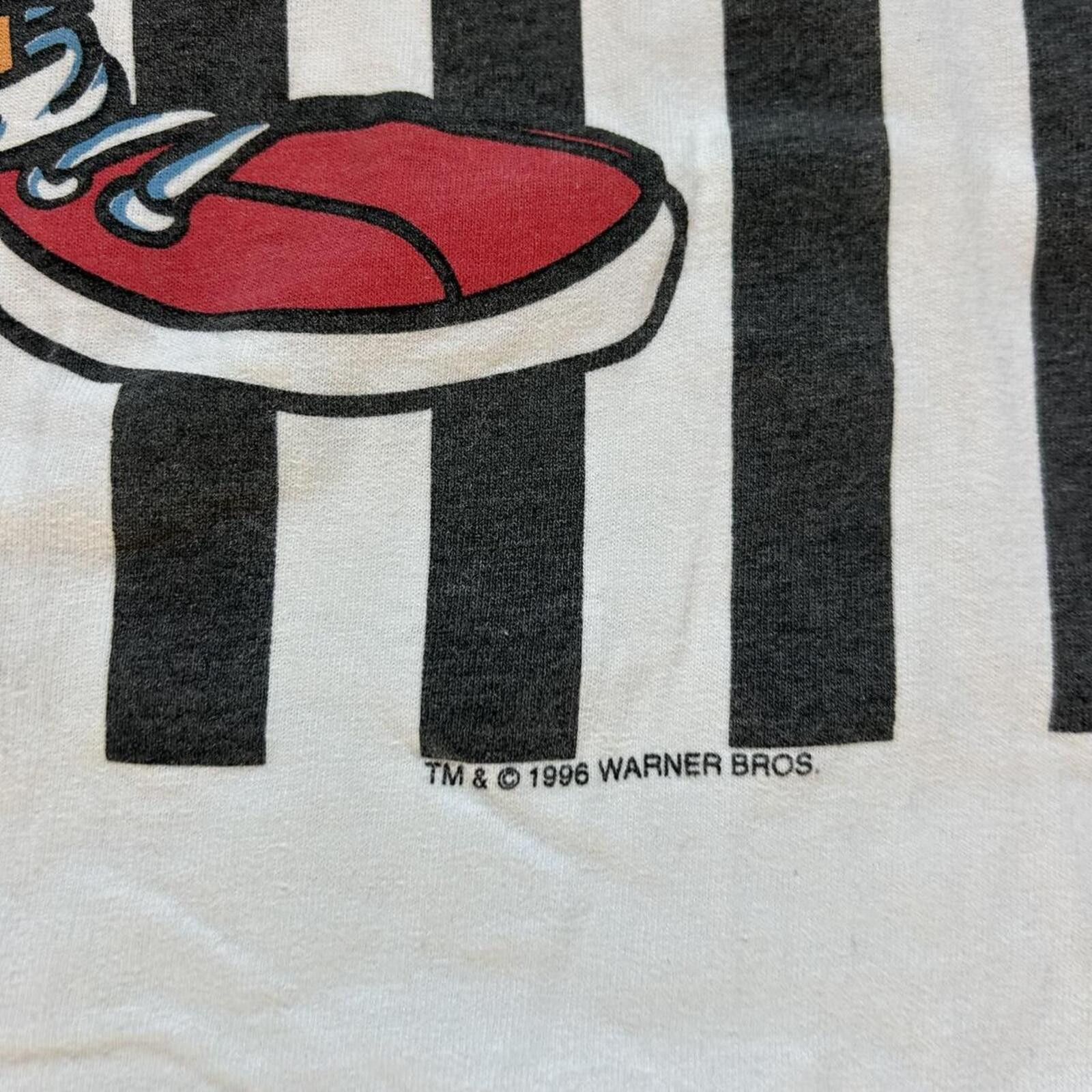 Other Vintage 1996 Looney Tunes Tweety’s Gym t shirt size L Size US L / EU 52-54 / 3 - 3 Thumbnail