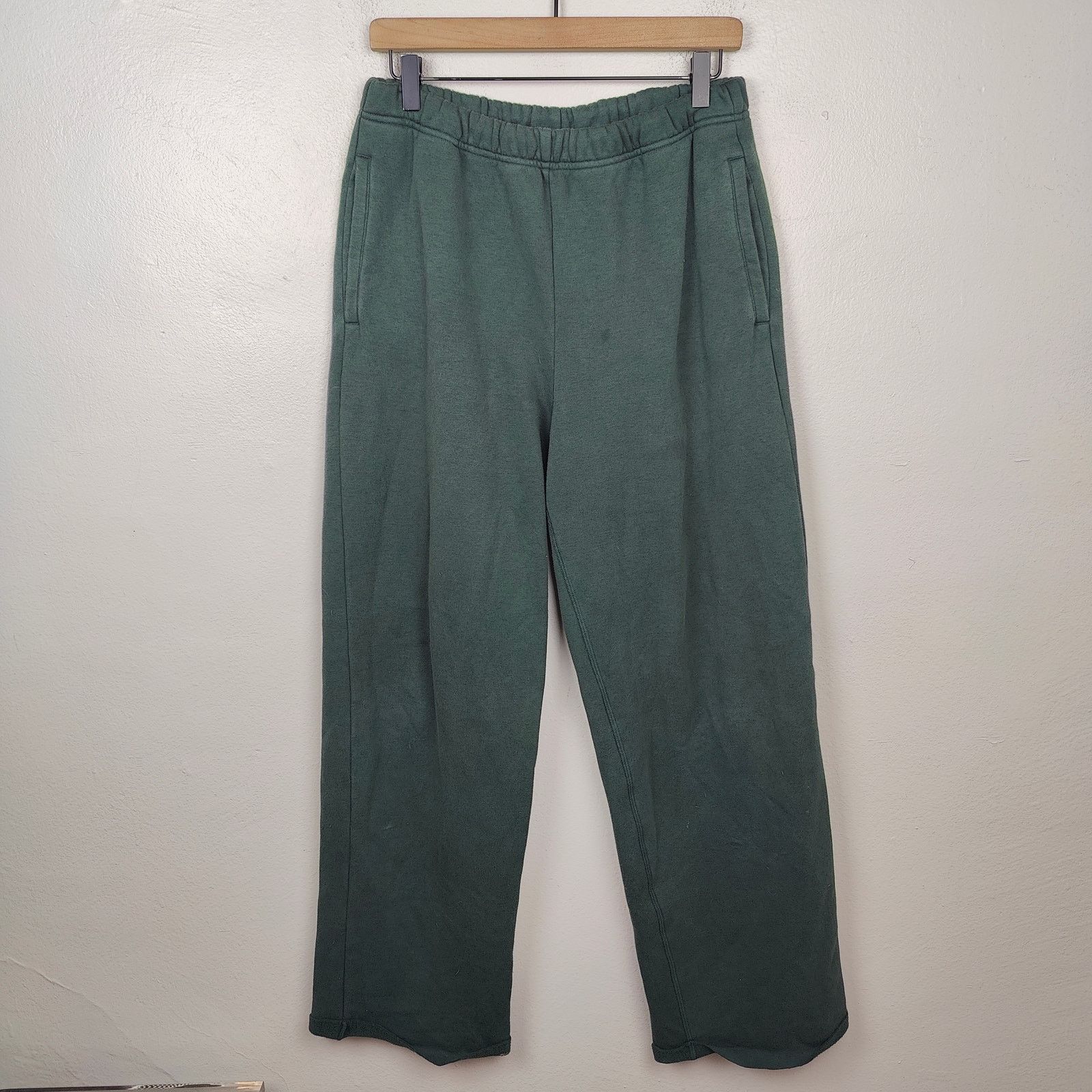Other Skims Cotton Fleece Straight Leg Pants Medium Sage Green Size 28" / US 6 / IT 42 - 1 Thumbnail