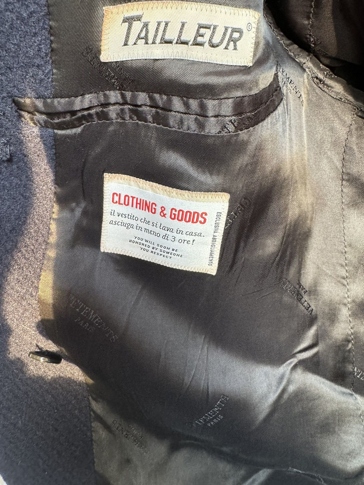 Vetements Vetements Reversible long coat Size US M / EU 48-50 / 2 - 8 Thumbnail