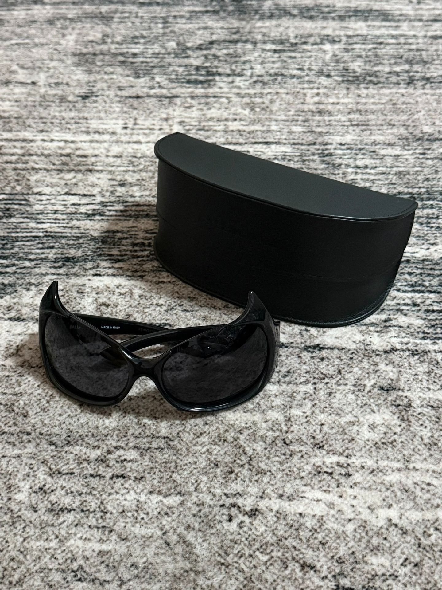 Balenciaga Balenciaga Spring 2023 Gotham Sunglasses Size ONE SIZE - 1 Thumbnail