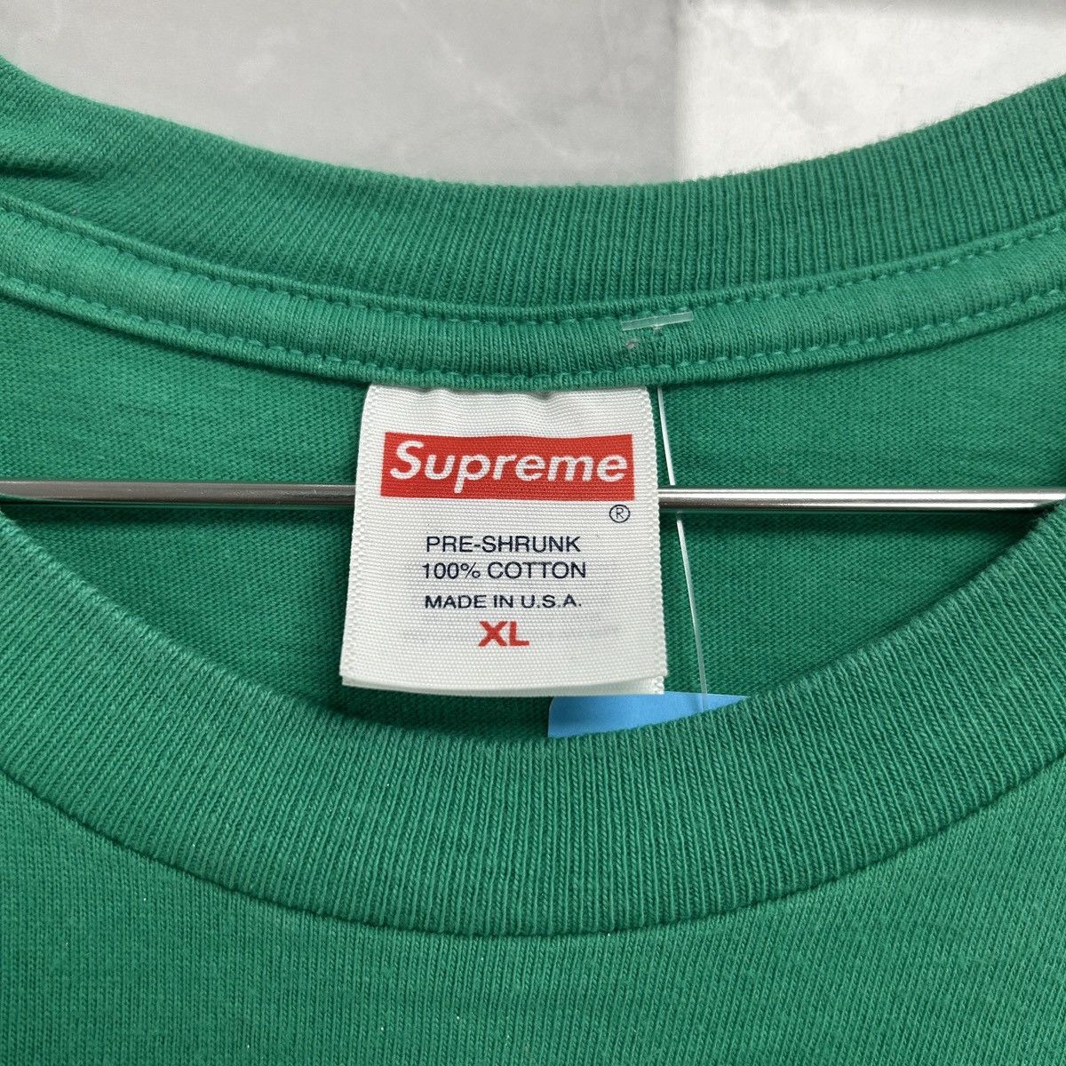 Supreme Supreme Braces Tee Green FW22 Size US XL / EU 56 / 4 - 3 Thumbnail