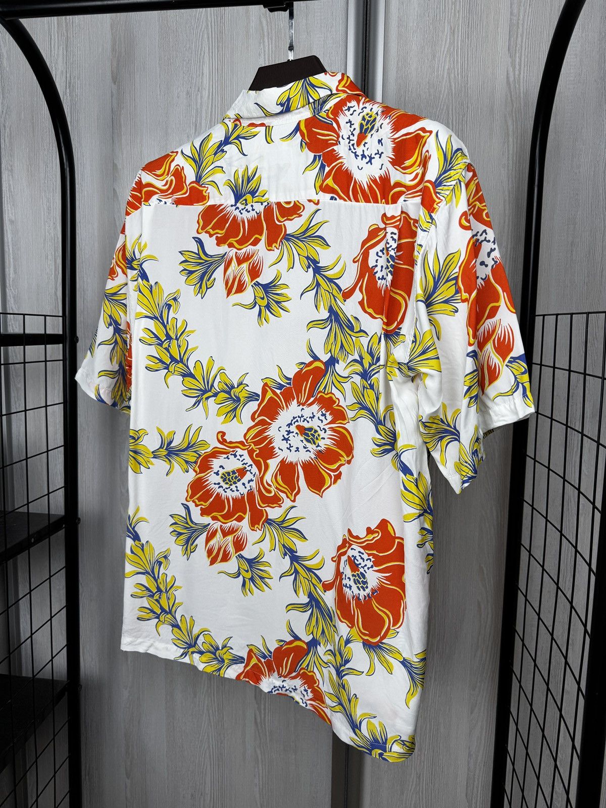 Sun Surf SUN SURF 2020 HAWAIIAN SHIRT SS38315 "NIGHT BLOOMING CEREUS" Size US XL / EU 56 / 4 - 7 Thumbnail