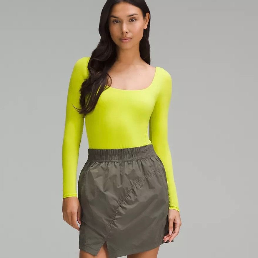 Lululemon NWT LULULEMON Wundermost Square-Neck Bodysuit, Size XS Green Size XS / US 0-2 / IT 36-38 - 3 Thumbnail