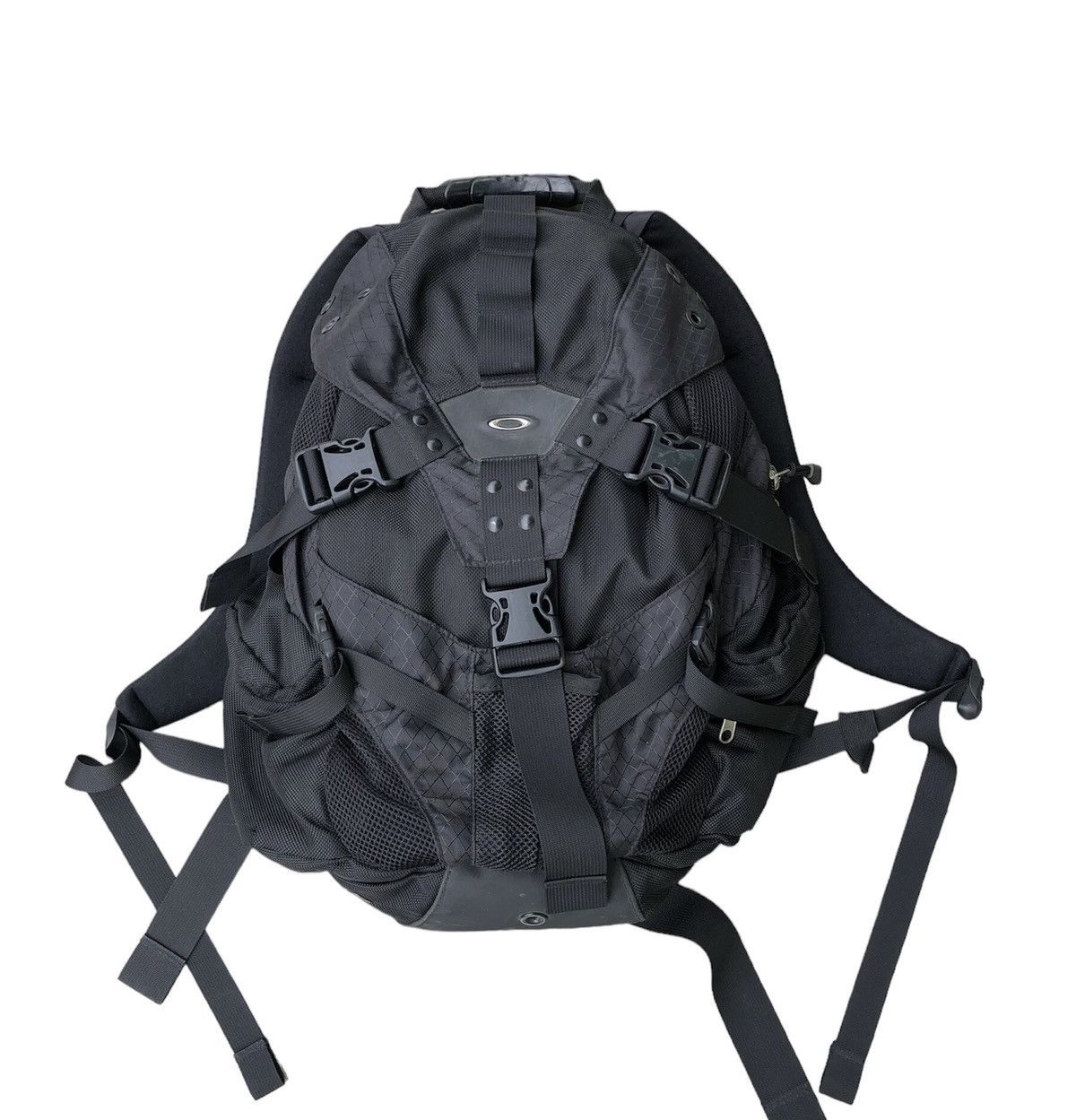 image of Delete Soonvintage Oakley Icon Backpack 2.0 in Black, Men's