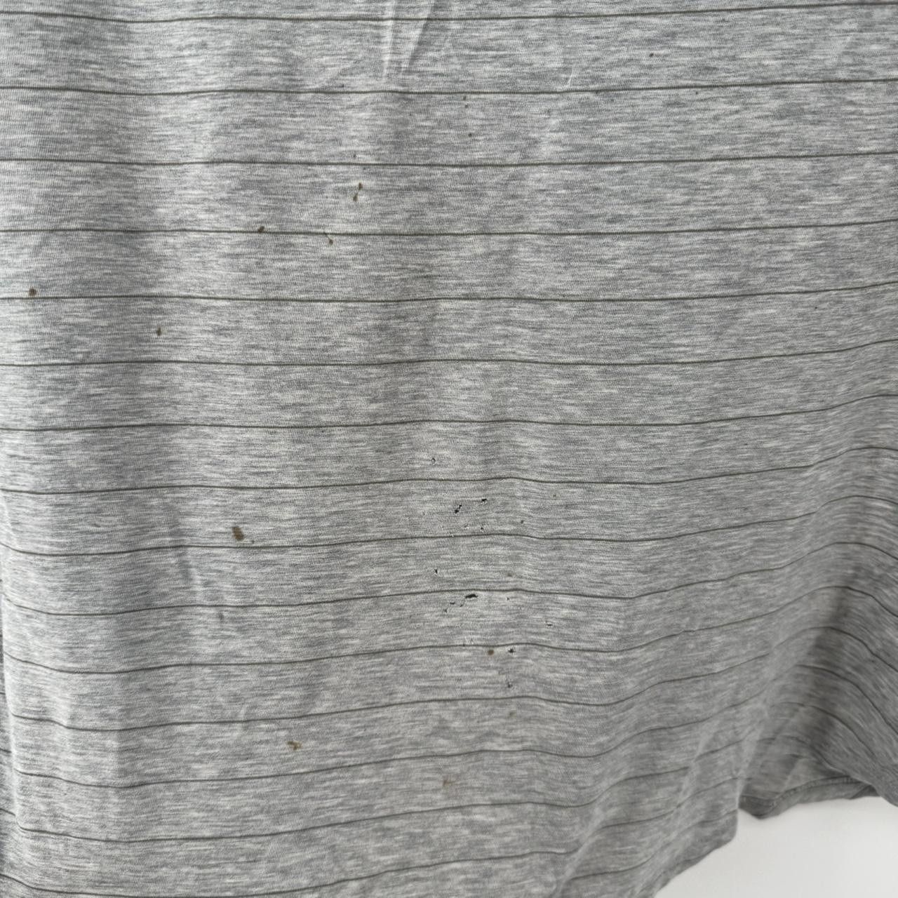 Lululemon Lululemon Gray Striped Womens Tee Size L / US 10 / IT 46 - 2 Thumbnail