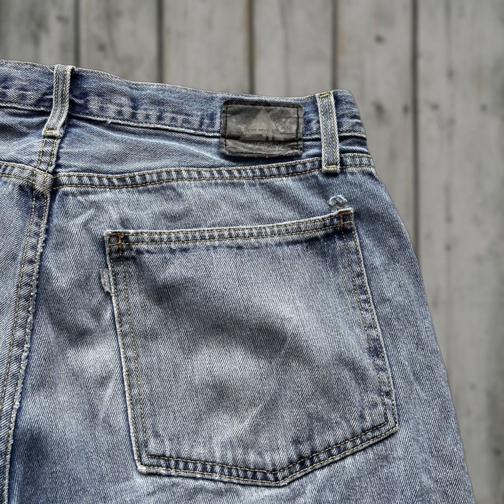Levi's VINTAGE Levi's Silvertab Jeans Mens 36x34 Denim Baggy Relaxed Wide-Leg 90s Blue Mens Size US 36 / EU 52 - 1 Thumbnail