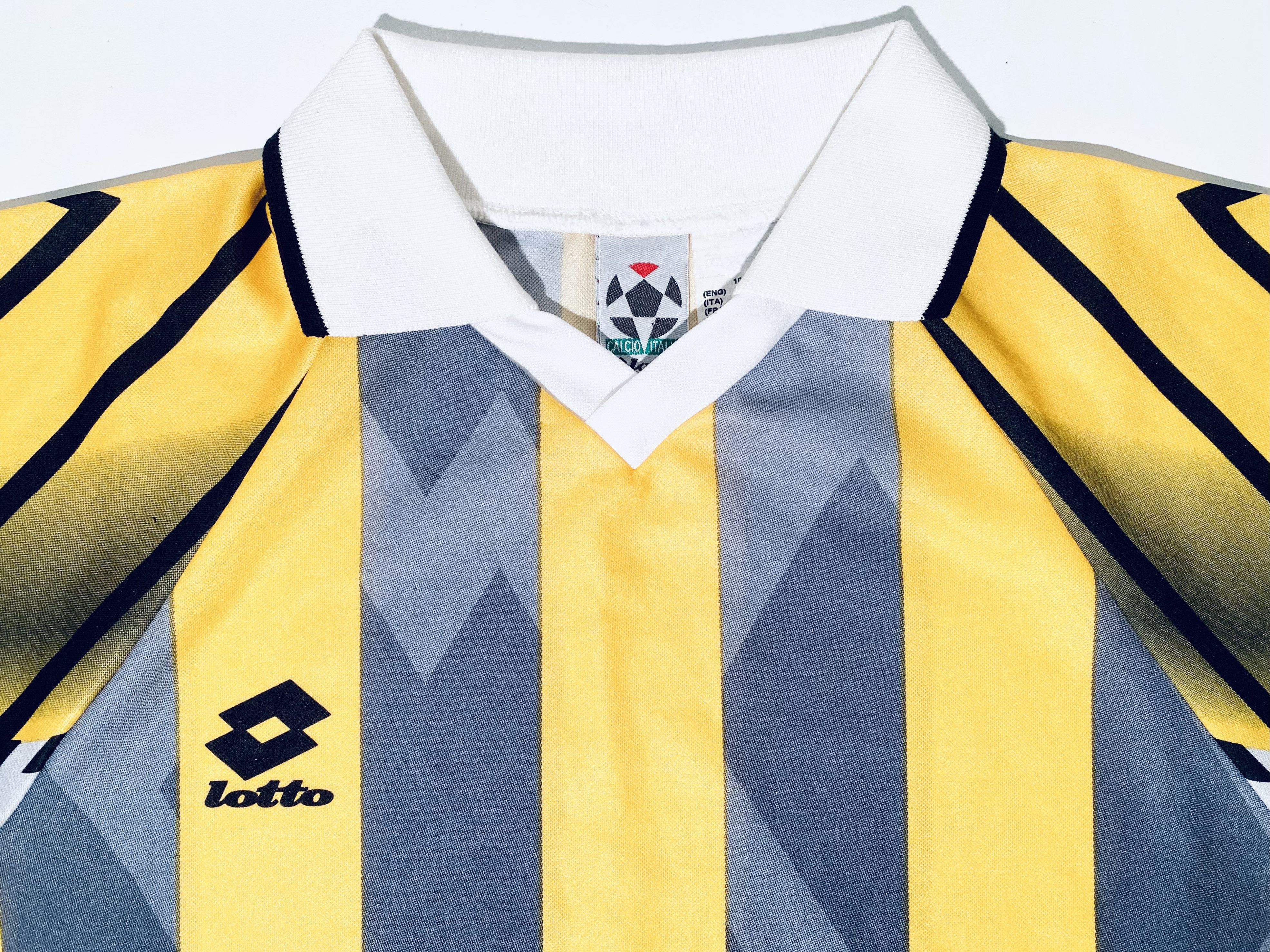 Lotto Sport Lotto Vintage 90s Template Football Shirt 1990 LS Size US L / EU 52-54 / 3 - 6 Thumbnail