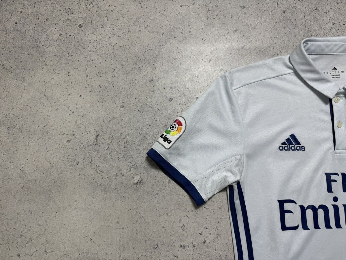 Adidas Adidas FC Real Madrid # Cristiano Ronaldo #7 2016/17 Jersey Size US S / EU 44-46 / 1 - 5 Thumbnail