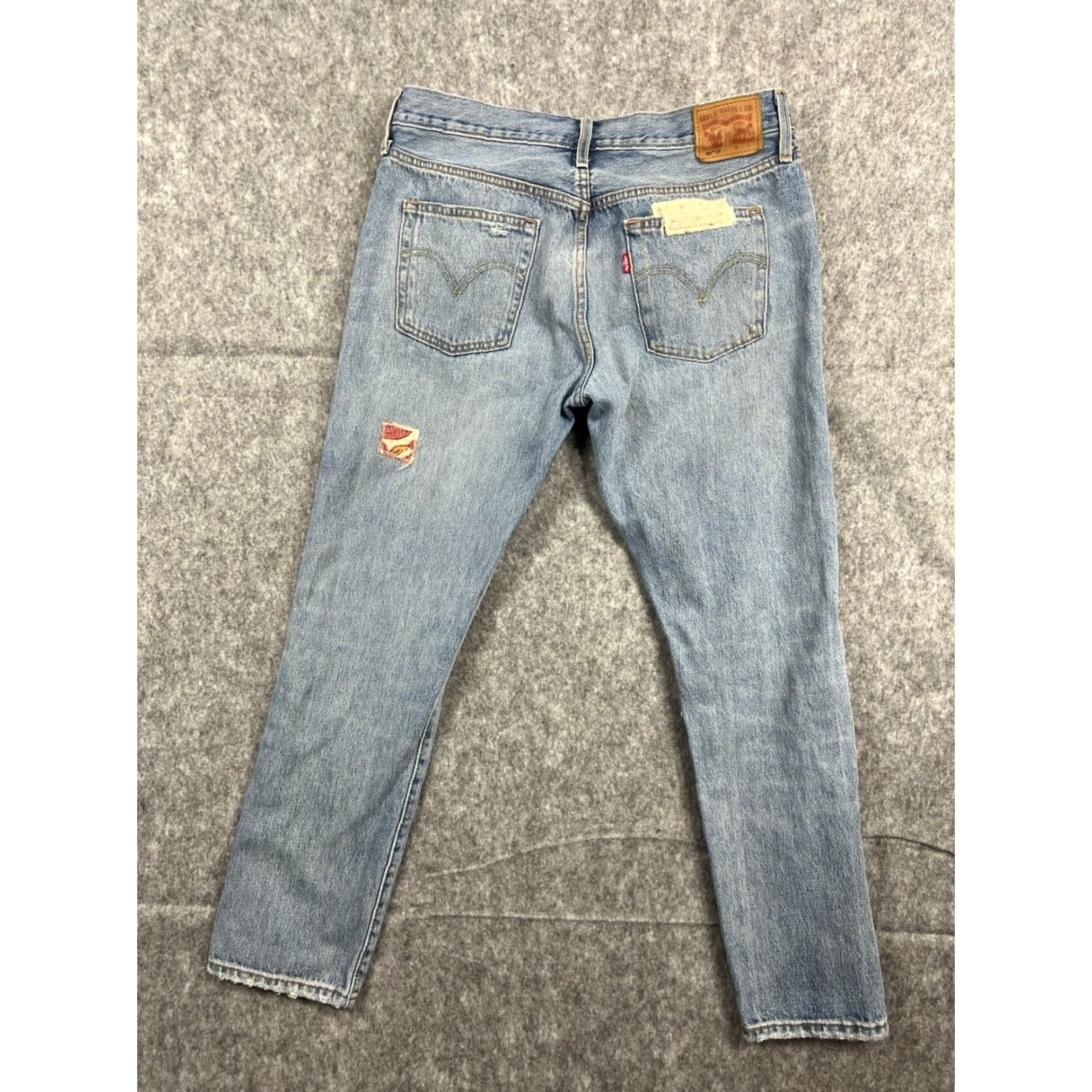Levi's Levi's 501 CT Jeans Mens/Womens Distressed Blue Denim 28x32 Regular Fit Tapered Short/Medium Rise Low Rise 8-10in Belt Loops 5-Pocket Size 28" / US 6 / IT 42 - 2 Thumbnail