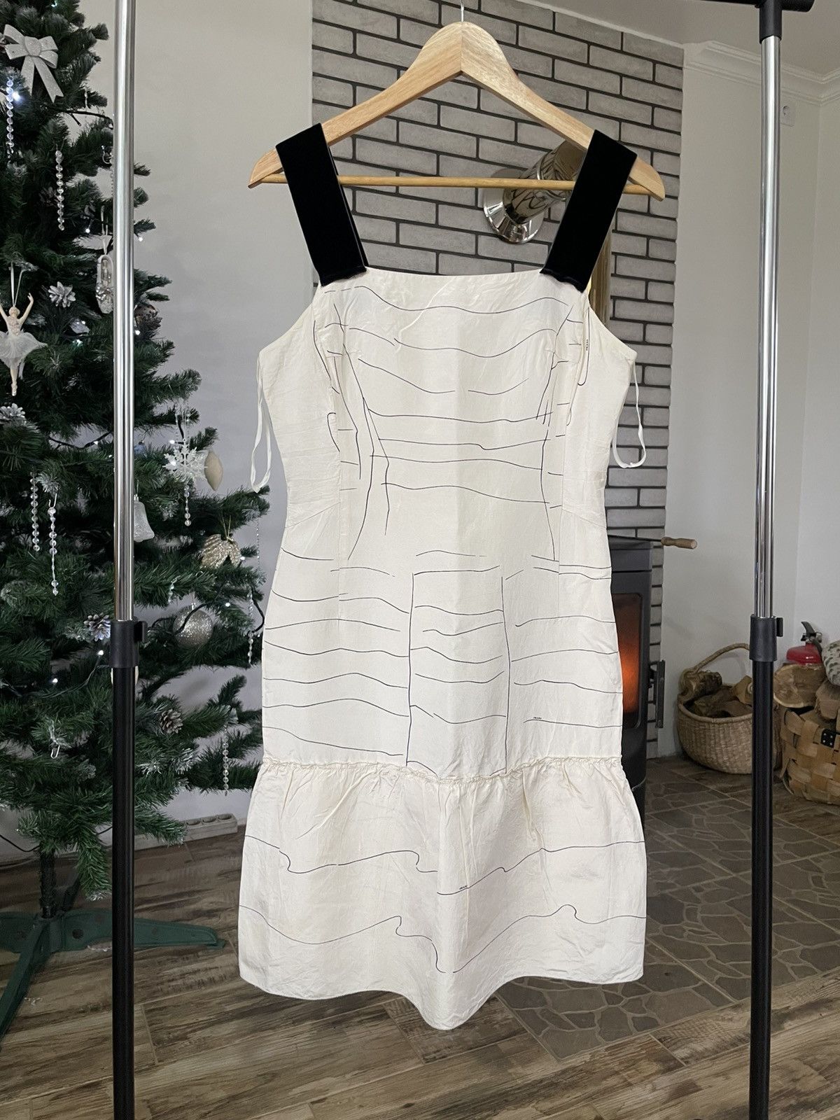 Miu Miu × Prada PRADA 100% SILK Luxury Avant Garde Runaway Dress Size XS / US 0-2 / IT 36-38 - 8 Thumbnail