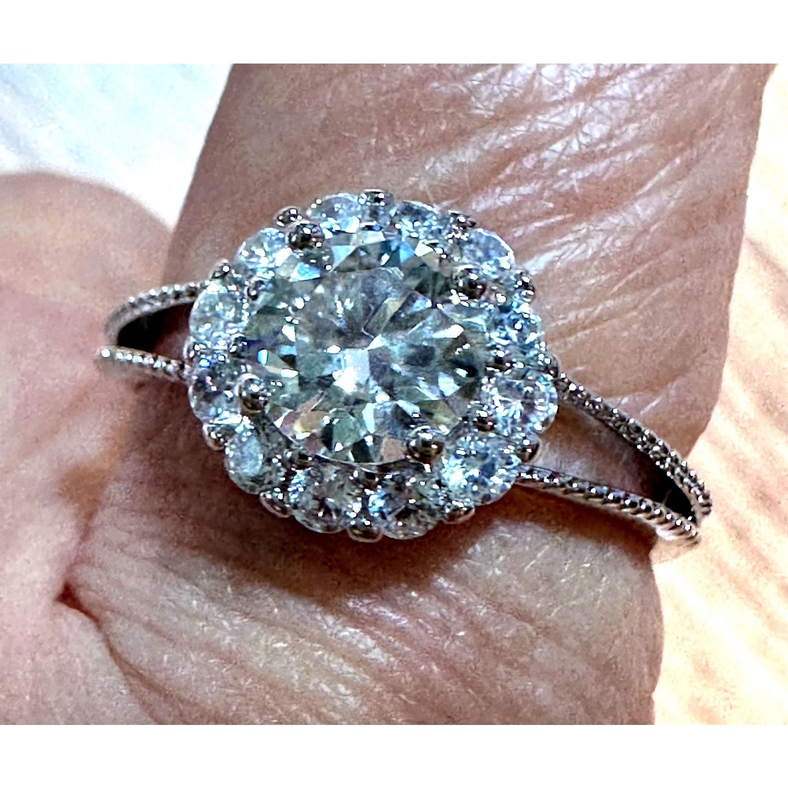 Other 1 ct Moissanite Round Cut Ring with Moissanite Accents 8 Size ONE SIZE - 11 Thumbnail