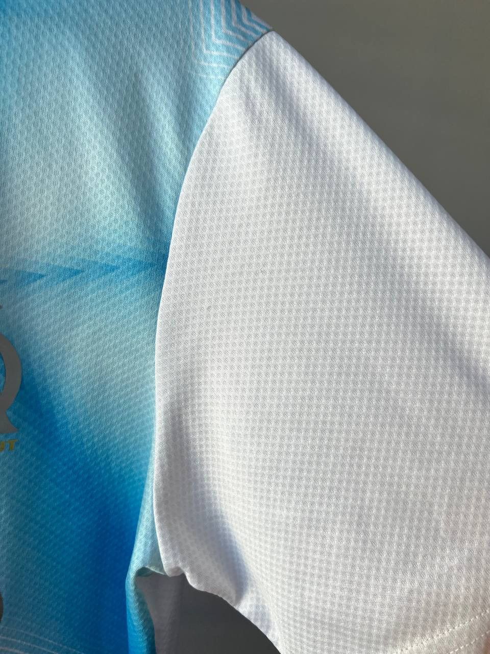 Puma 2023/24 OLYMPIQUE MARSEILLE SPECIAL SOCCER FOOTBALL JERSEY L Size US L / EU 52-54 / 3 - 15 Thumbnail