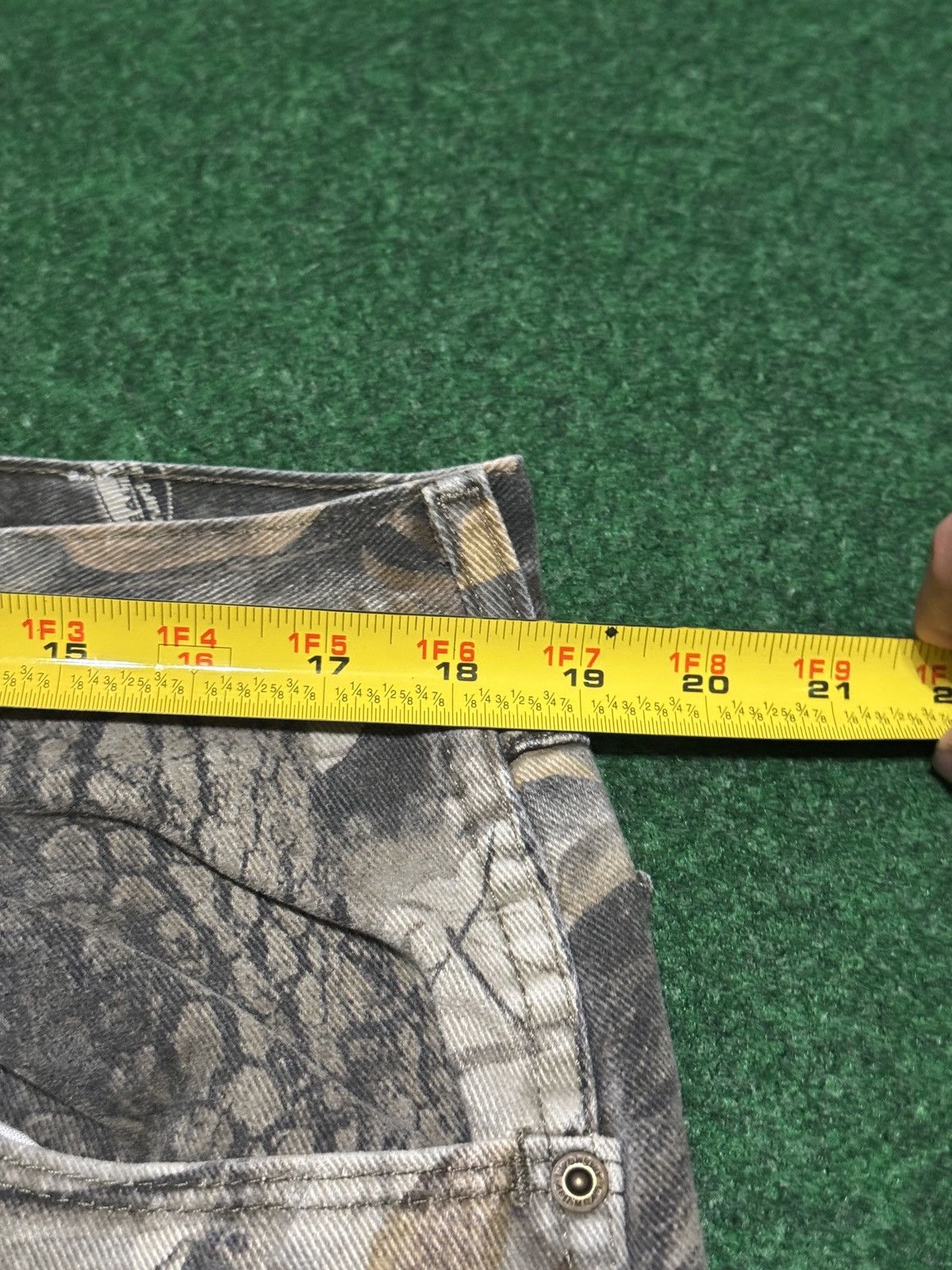 Realtree Vtg Y2K Wrangler Realtree Baggy Skater Hip Hop Camo Pants Size US 37 - 5 Thumbnail