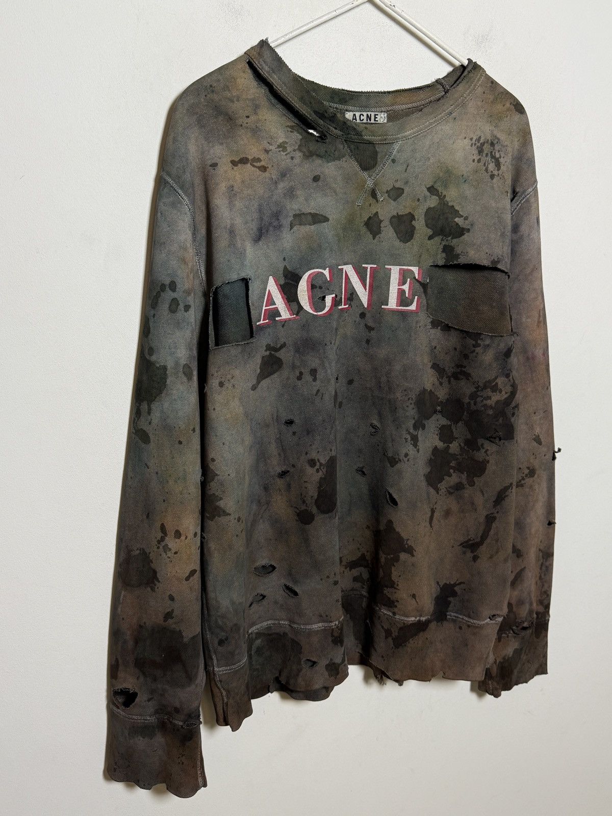 Acne Studios Heavily distressed Acne Studios crewneck erd Size US L / EU 52-54 / 3 - 6 Thumbnail