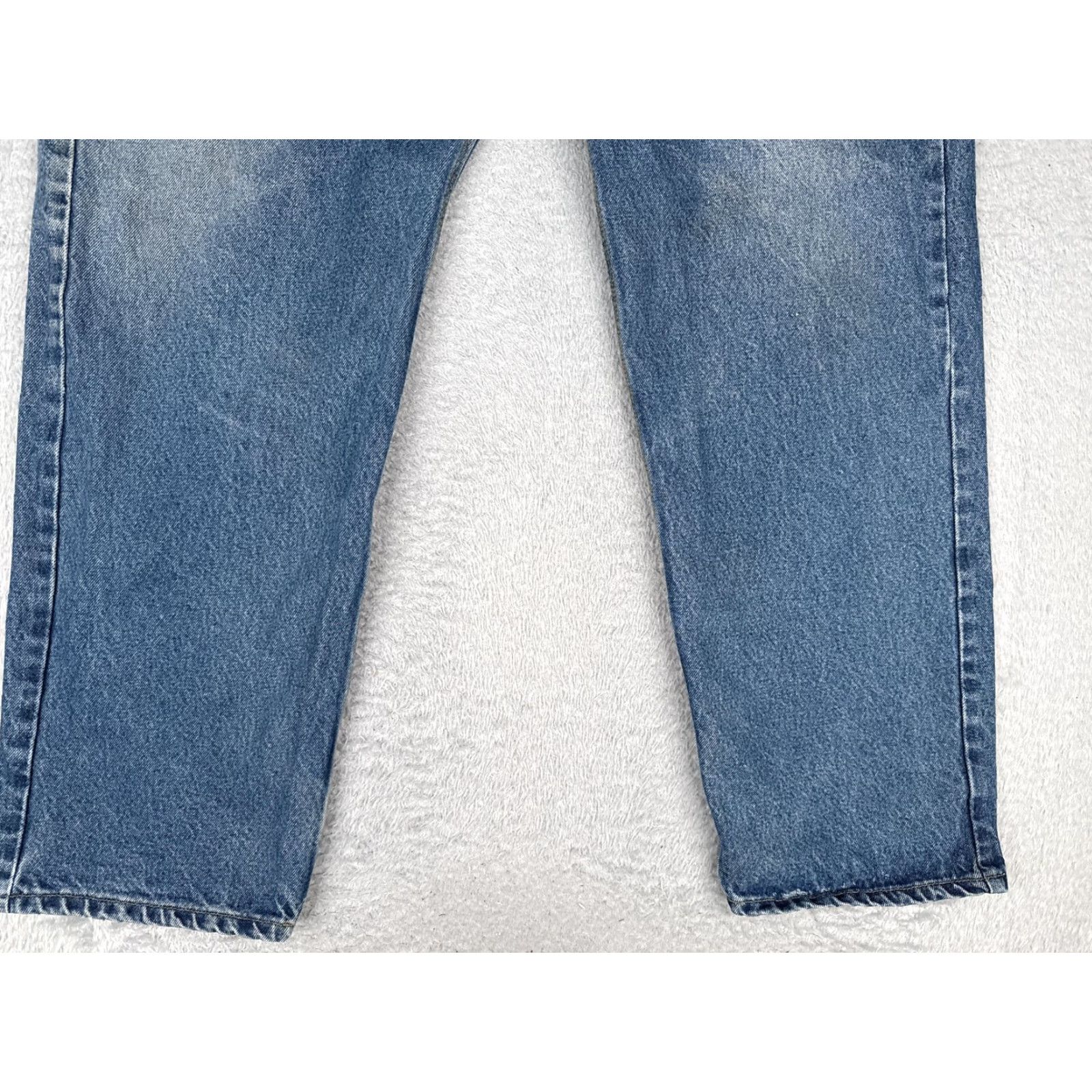 Carhartt VINTAGE Carhartt Jeans Mens 44x32 Blue Relaxed Straight Leg Workwear Medium Wash Size US 44 / EU 60 - 2 Thumbnail