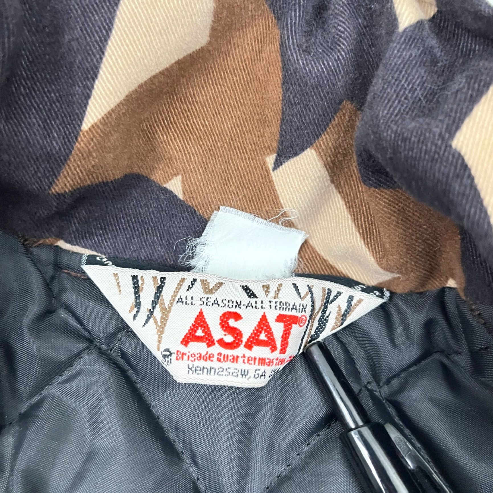 Vintage VINTAGE Brigade Quartermasters ASAT Tribal Camo BDU Jacket Military Quilted XL Jacket Size US XL / EU 56 / 4 - 2 Thumbnail