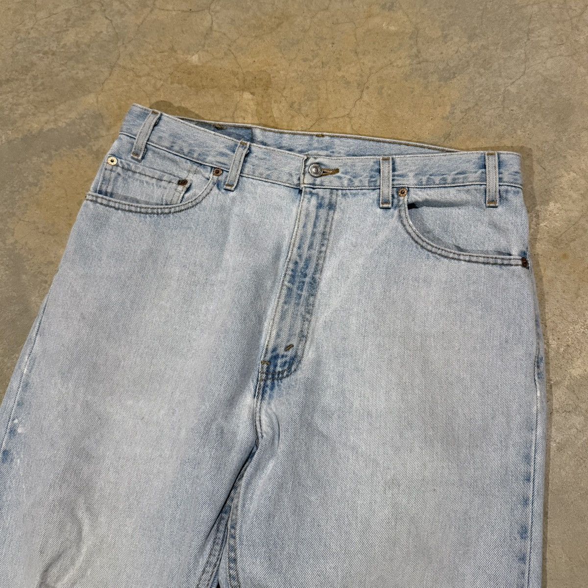 Levi's Vtg 1990s Levi’s 505 Faded Distressed Jeans USA Grunge ERD Size US 35 - 4 Thumbnail