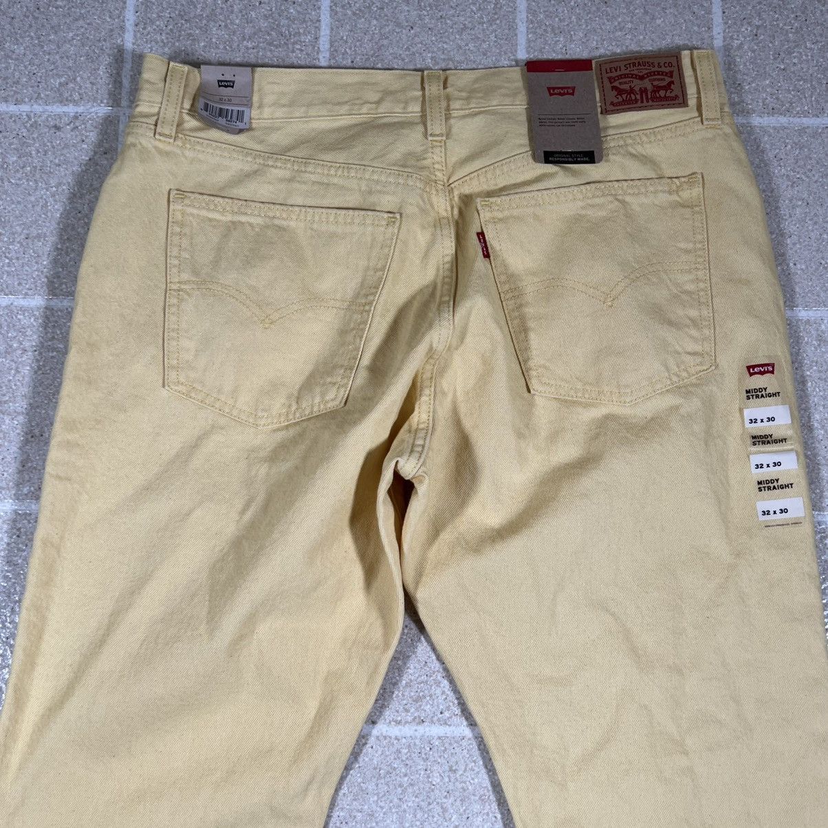 Levi's Levis Jeans Womens 32 Middy Straight Mid Rise Yellow Denim Size 32" / US 10 / IT 46 - 2 Thumbnail