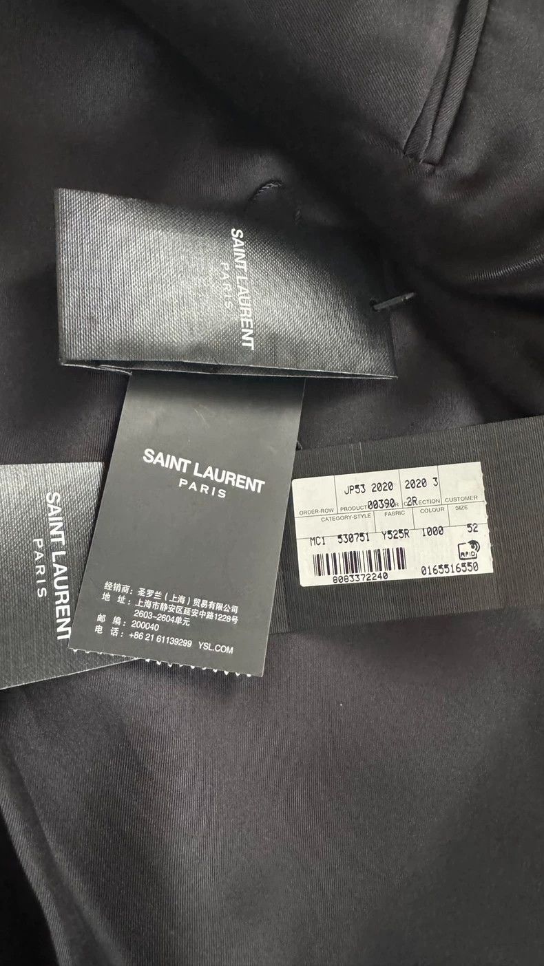 Saint Laurent Paris Saint Laurent Paris Black velvet one button suit jacket Size US L / EU 52-54 / 3 - 3 Thumbnail