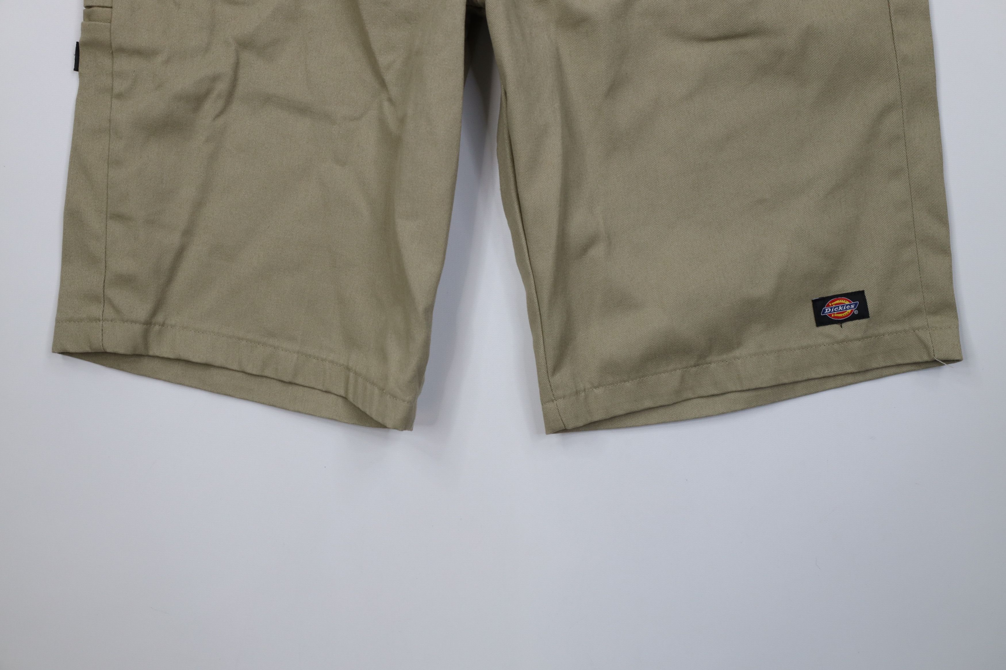 Dickies Vintage Y2K Dickies Relaxed Fit Workwear Shorts Beige Size US 40 / EU 56 - 4 Thumbnail