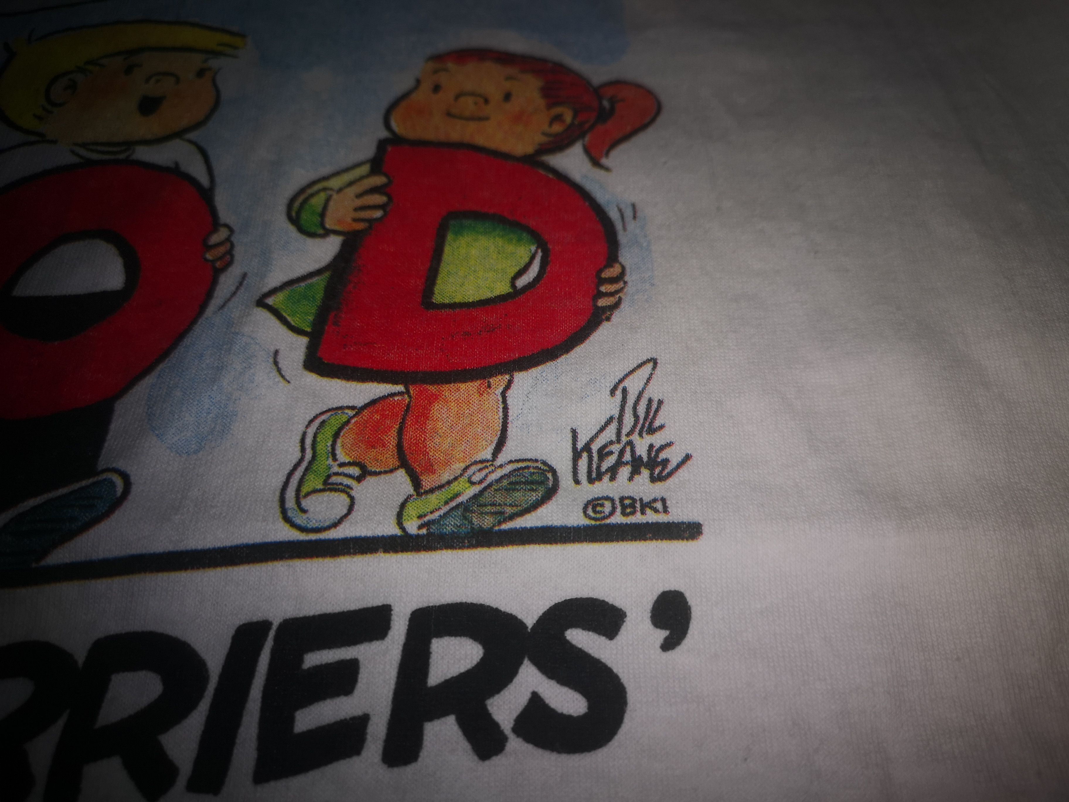 Cartoon Network × Vintage × Warner Bros Vintage y2k Letter Carrier's Food Drive Charity T Shirt Size US S / EU 44-46 / 1 - 6 Thumbnail