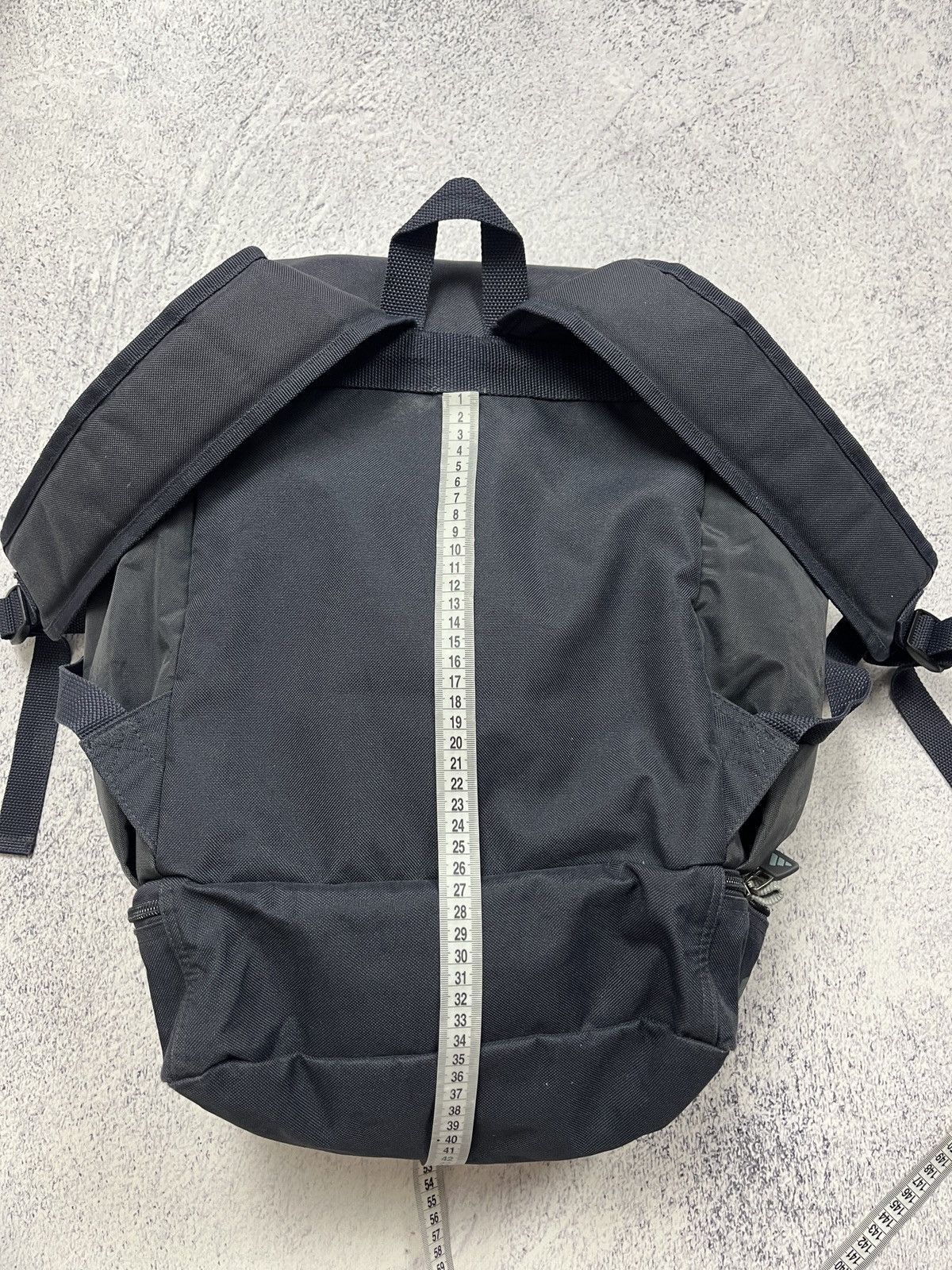 Adidas Vintage Adidas 00’s Y2K Logo Backpack Streetwear Hype Rare Size ONE SIZE - 17 Thumbnail