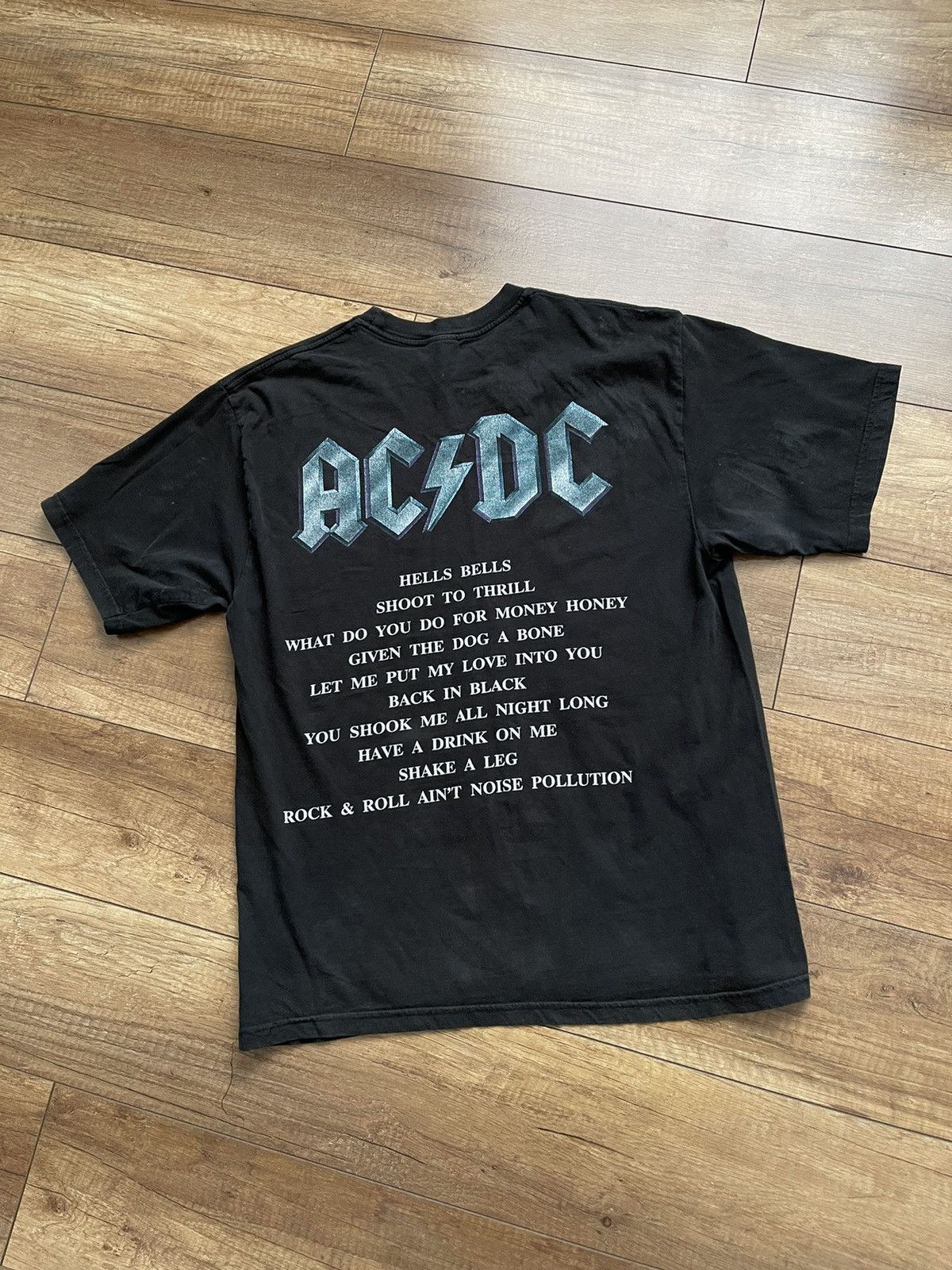 Band Tees 1996 AC/DC Back In Black Vintage Tour T-Shirt Tee Size US M / EU 48-50 / 2 - 16 Thumbnail