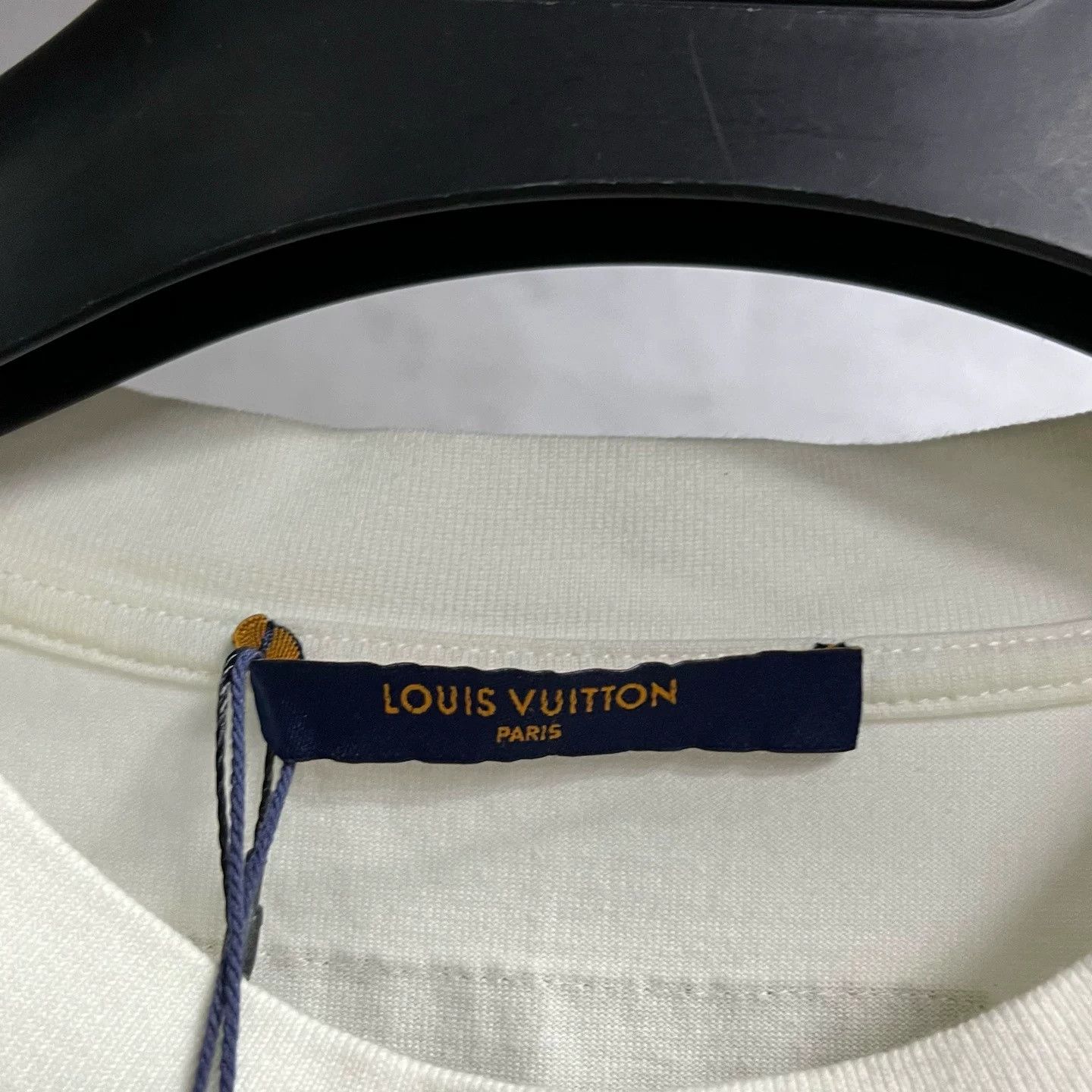 Louis Vuitton Louis Vuitton White Worker Print T-Shirt Size US L / EU 52-54 / 3 - 2 Thumbnail