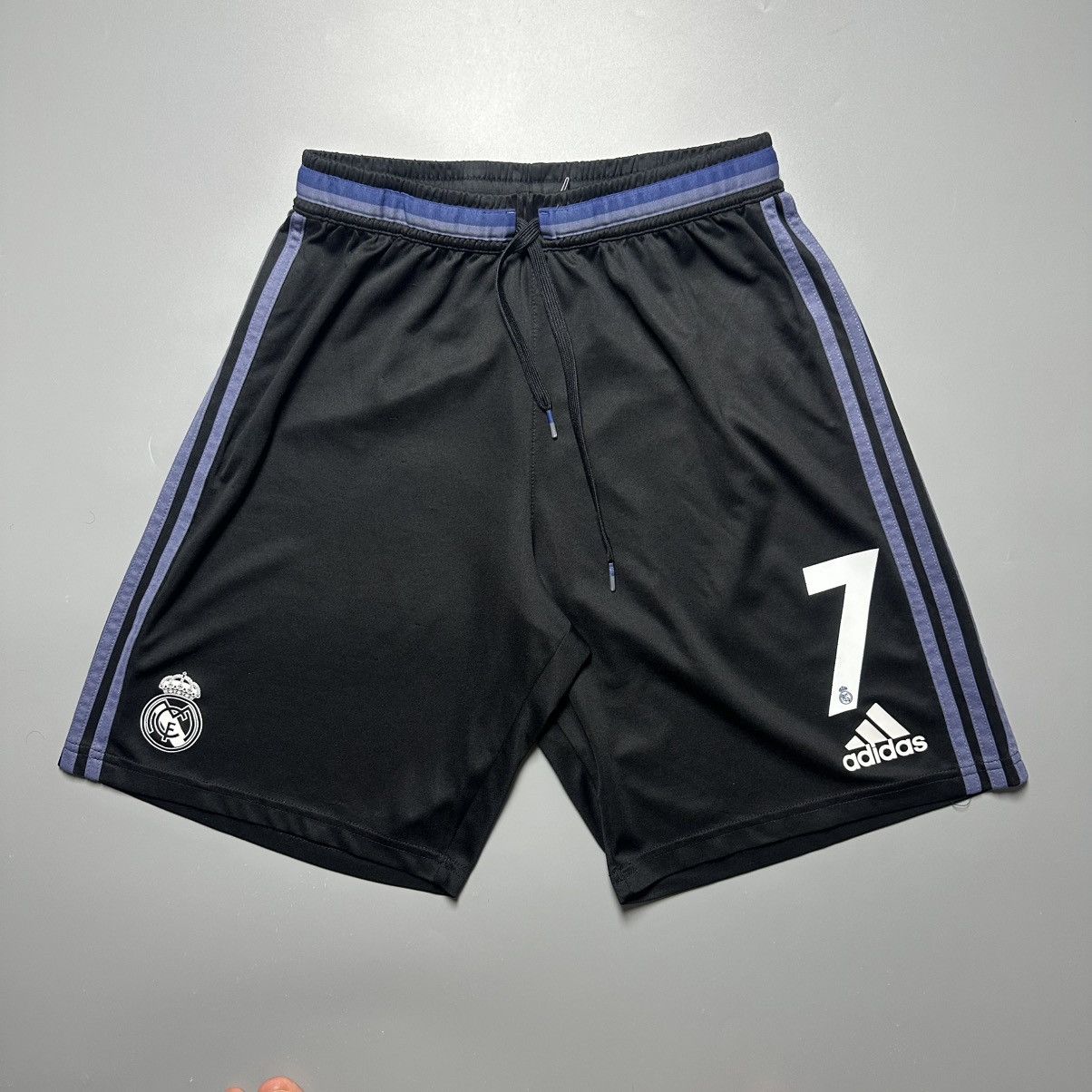 Vintage REAL MADRID ADIDAS ADIZERO 2016/17 SOCCER SHORTS #7 RONALDO Size US 33 - 1 Thumbnail