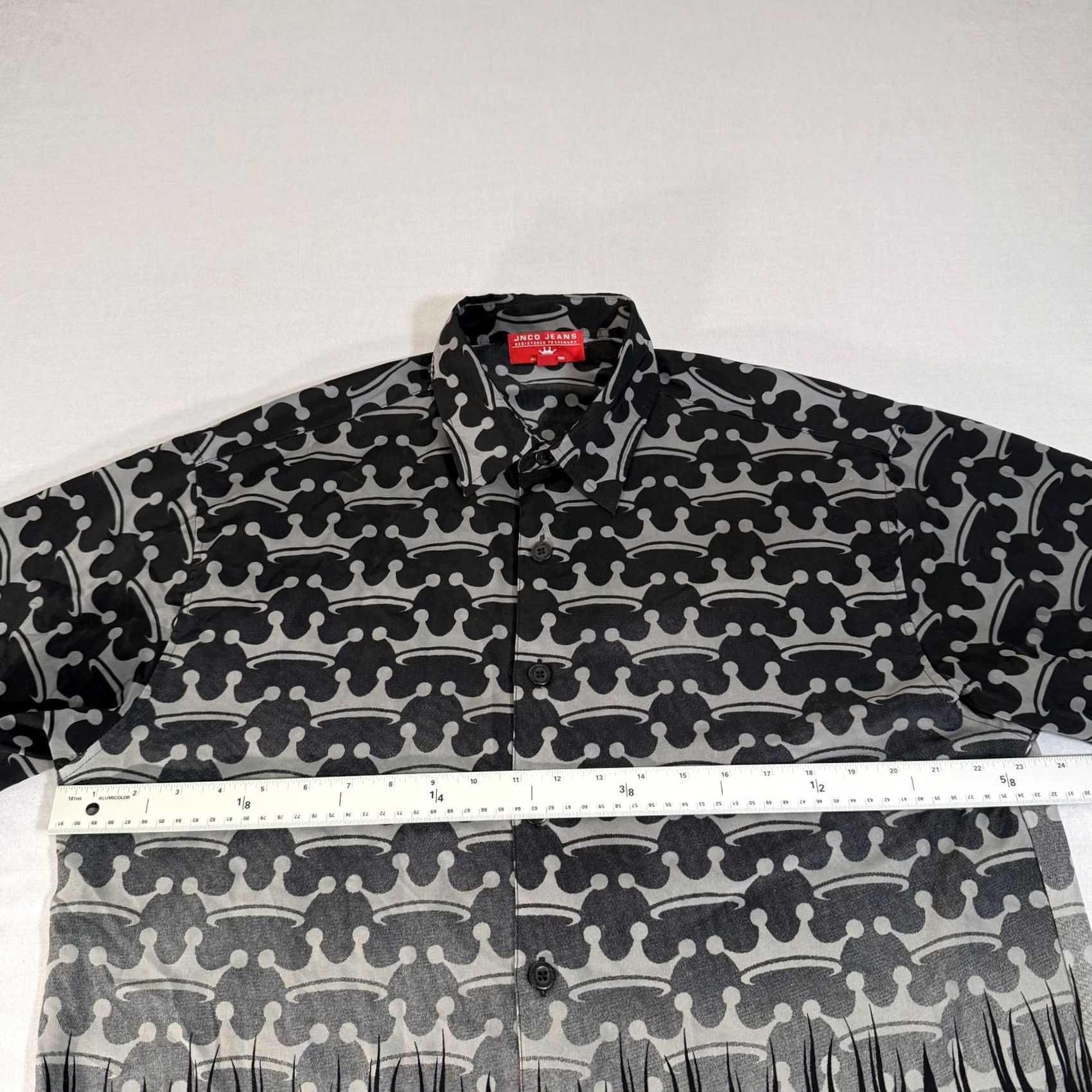 JNCO VINTAGE JNCO Shirt Mens Large Gray Skull Flames Crown Tribal Button Up Jeans Y2K Size US L / EU 52-54 / 3 - 5 Thumbnail