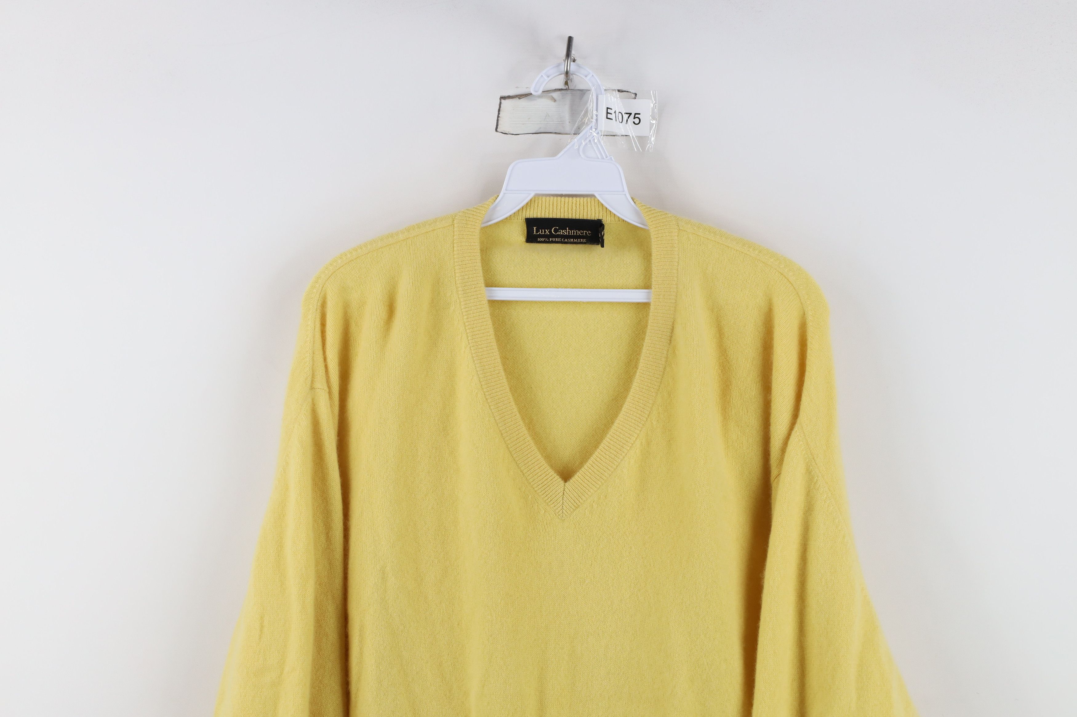 Vintage Vintage 90s Streetwear Cashmere Knit V-Neck Sweater Yellow Size US M / EU 48-50 / 2 - 2 Thumbnail