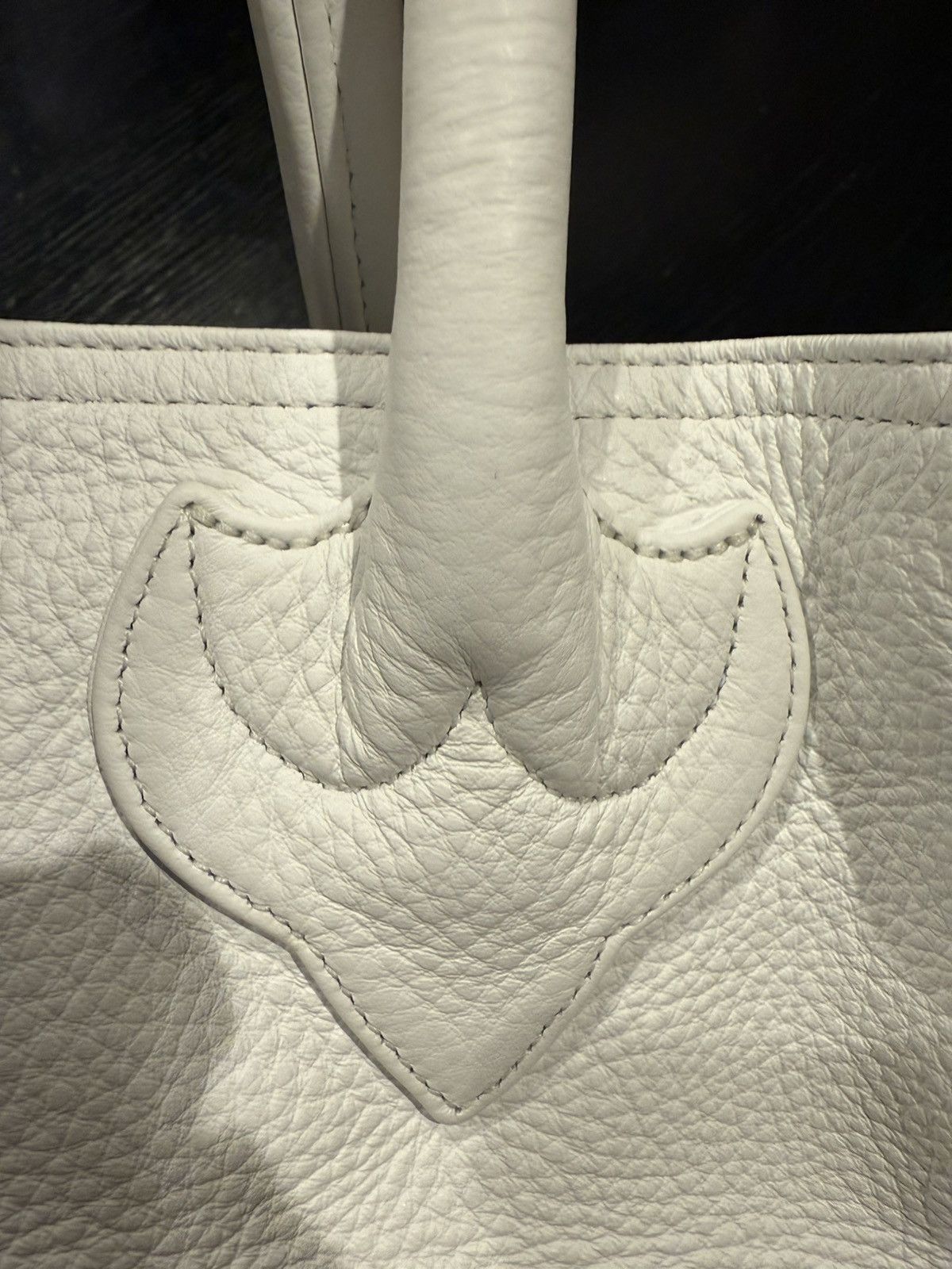 Chrome Hearts 🔥Chrome Hearts Fleur Leather Patches White Tote Bag🔥 Size ONE SIZE - 10 Thumbnail