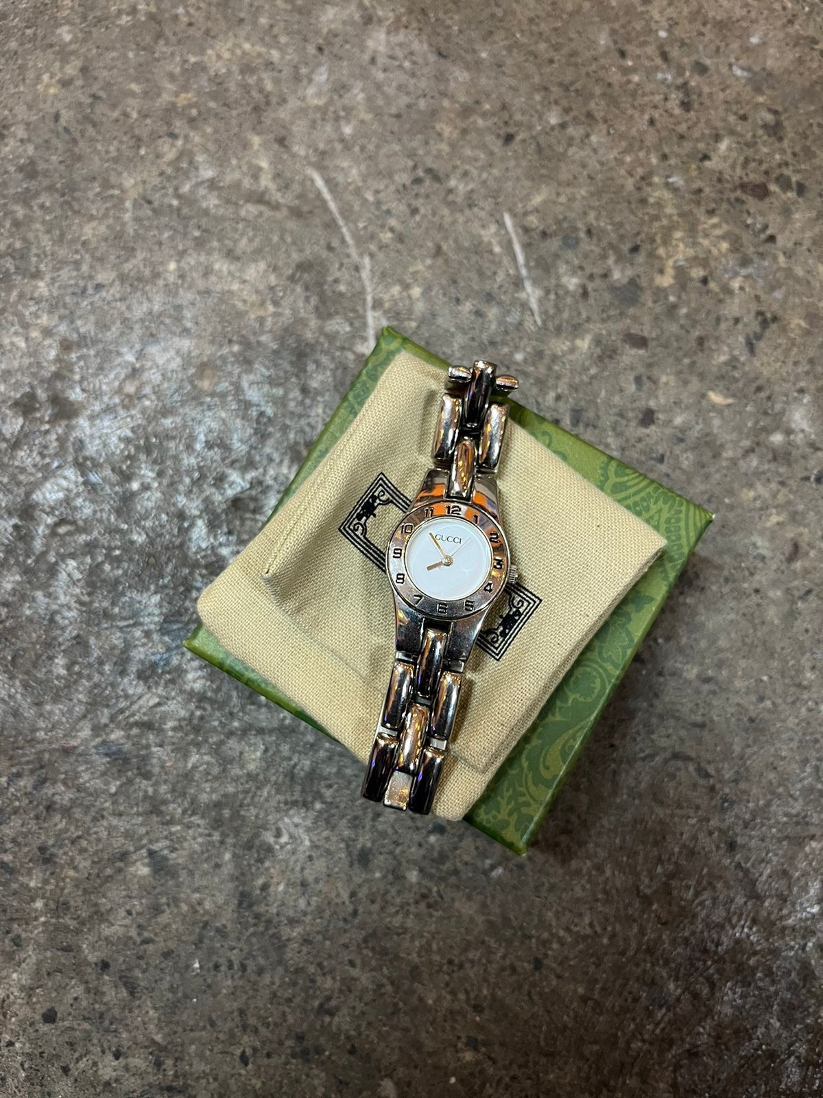 Gucci Gucci watch Size ONE SIZE - 1 Thumbnail