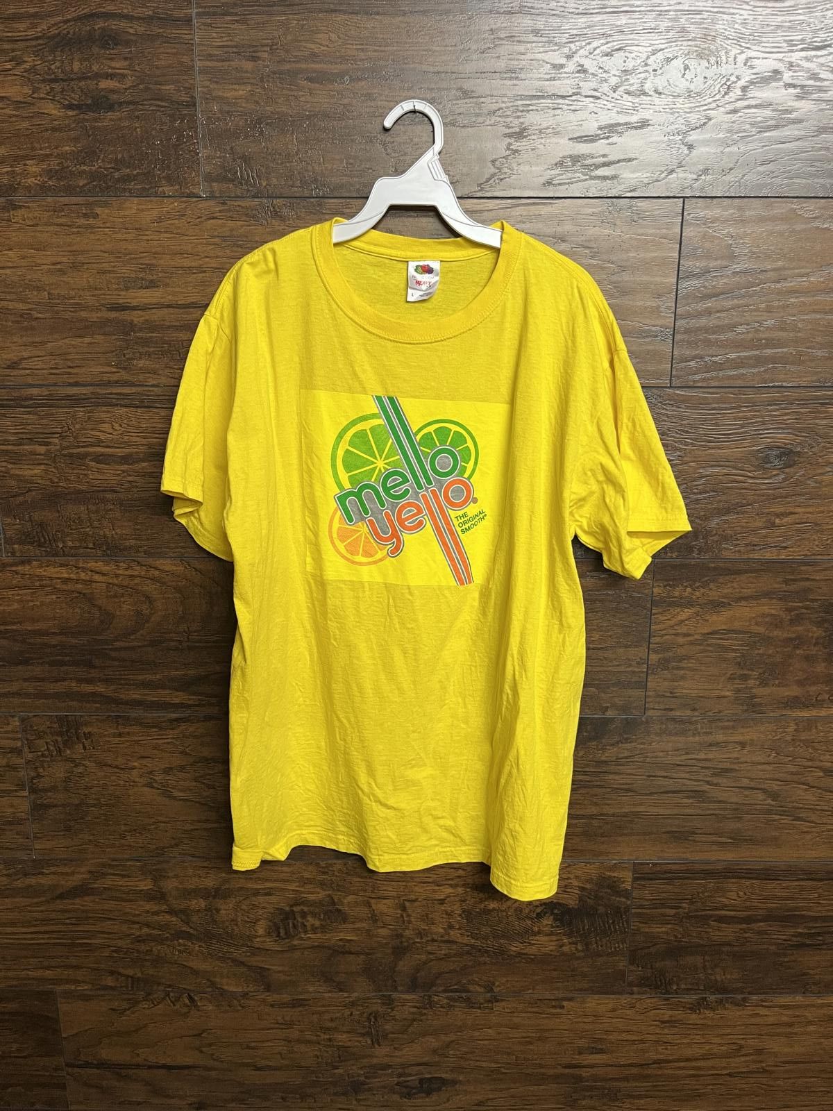 Fruit Of The Loom Low Budget Mello Yello Soda Tee - Iron On T-shirt - L Size US L / EU 52-54 / 3 - 1 Thumbnail