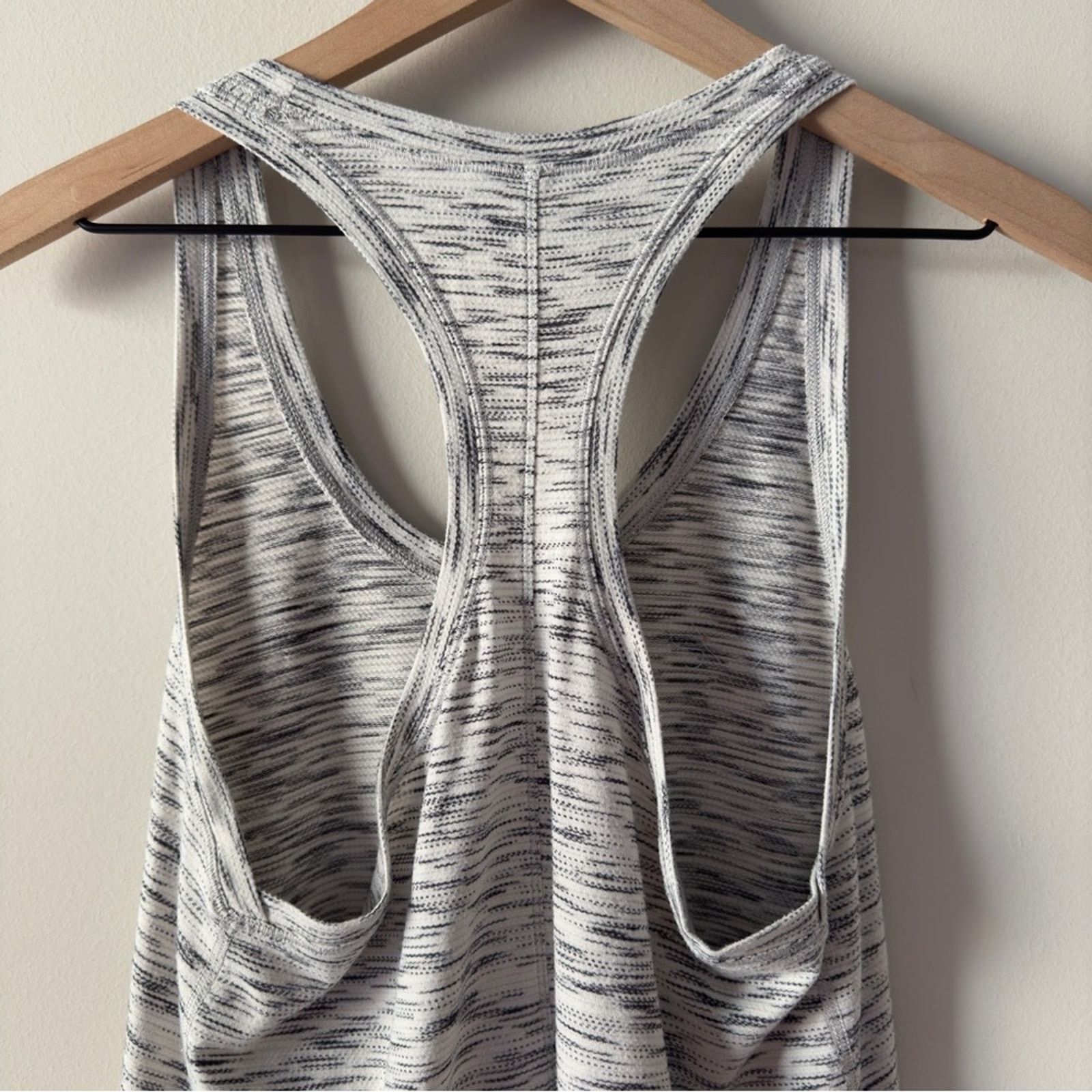 Lululemon Lululemon Tie It Up Singlet in Tiger Space Dye Black White Size M / US 6-8 / IT 42-44 - 5 Thumbnail
