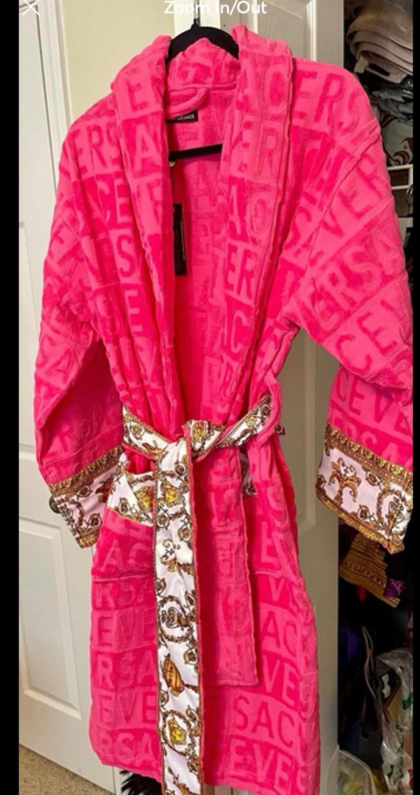 Versace Versace Medusa Baroque Plush Bath Robe Pink Gold Large NWT Size ONE SIZE - 7 Thumbnail