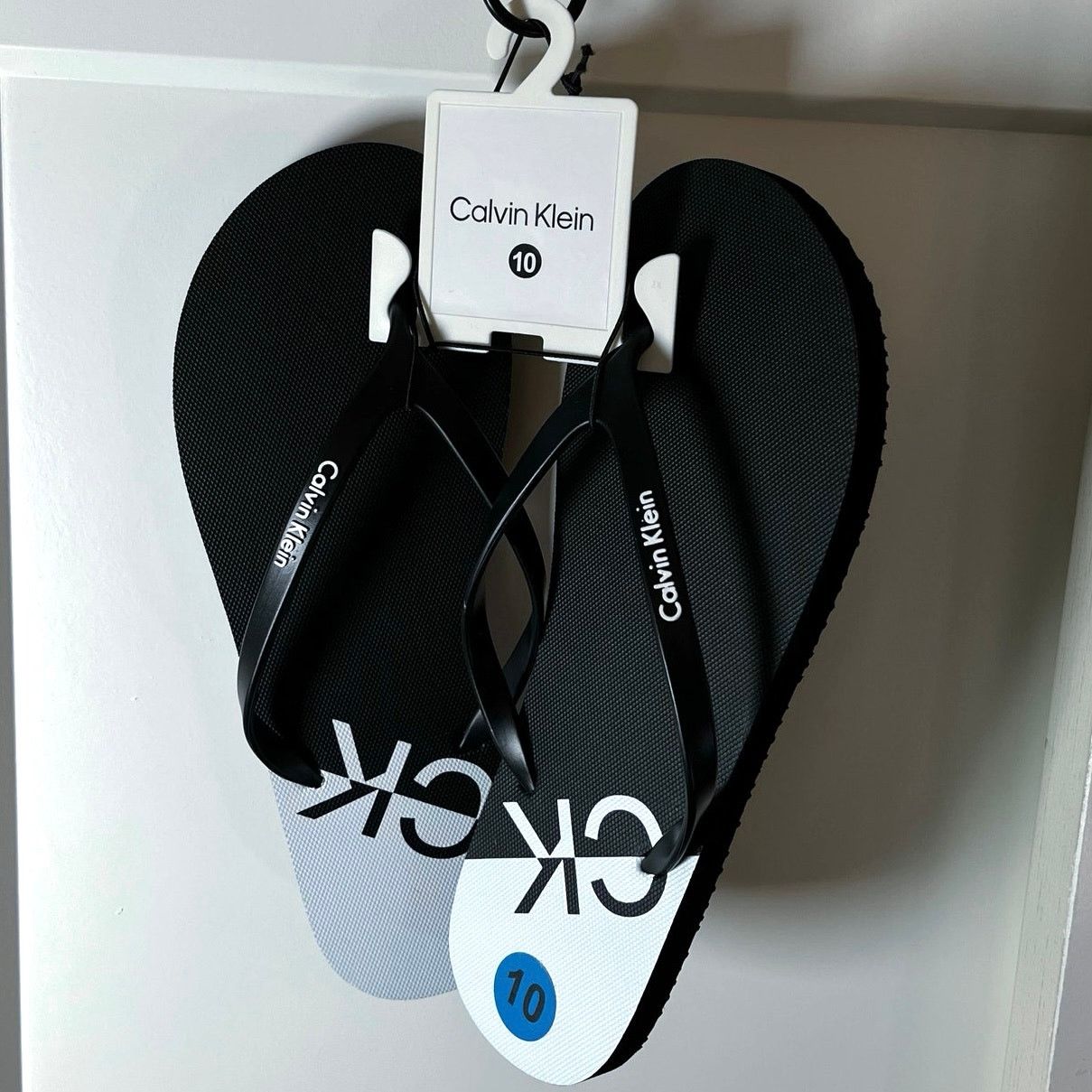 Calvin Klein •NEW• Calvin Klein CK Men’s Flip Flops in Black & White Size US 10 / EU 43 - 2 Thumbnail