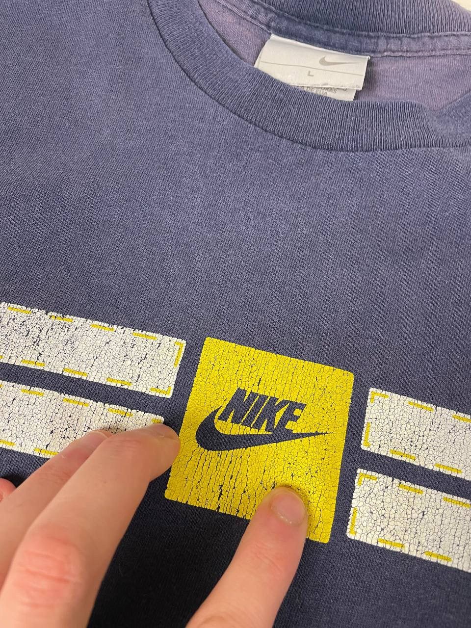 Nike Vintage Nike 00s T Shirt Swoosh Size US L / EU 52-54 / 3 - 5 Thumbnail