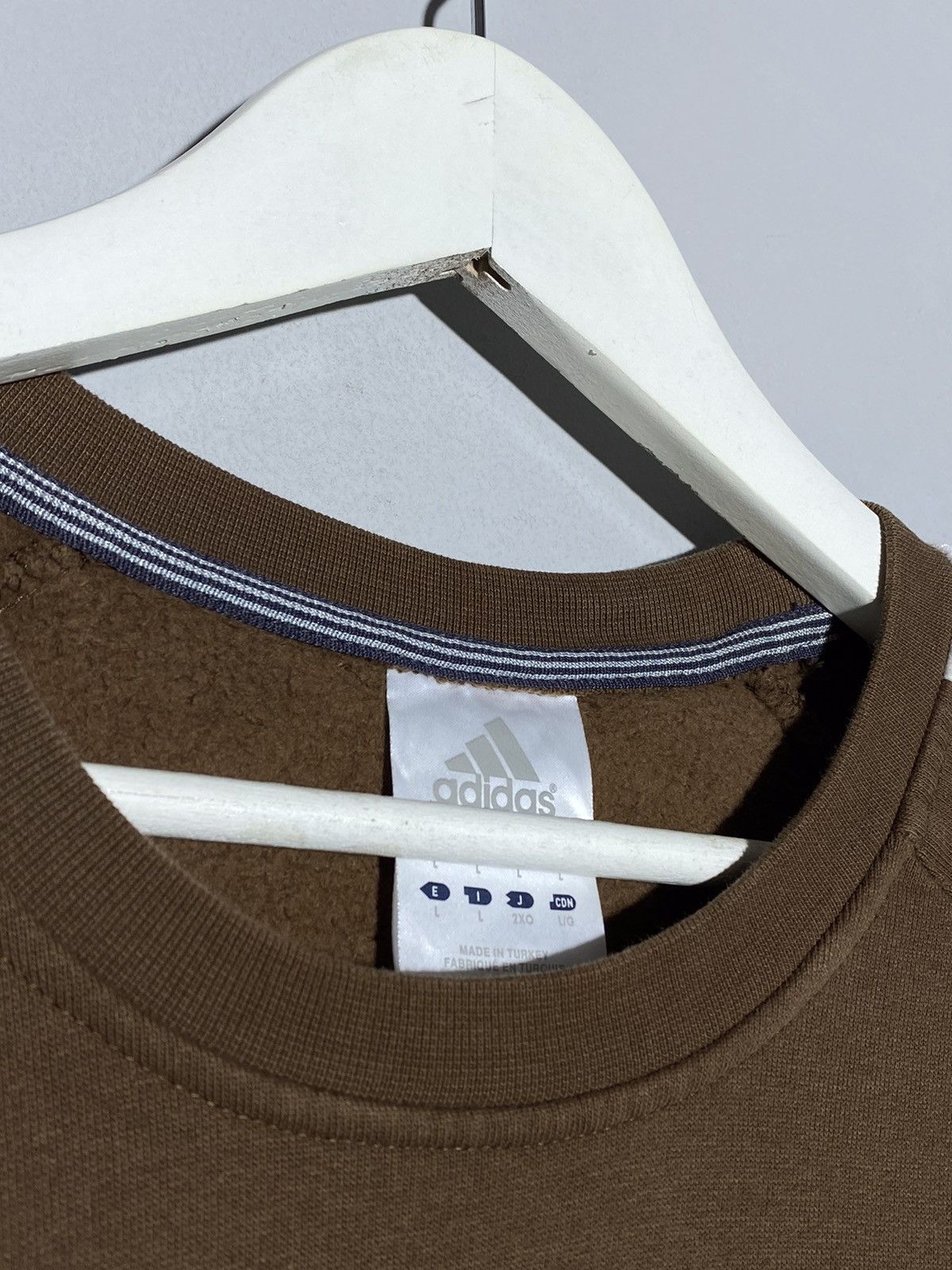 Adidas 🔥 ADIDAS Y2K BROWN 3-STRIPES CREW SWEAT RETRO SPORT VIBE Size US L / EU 52-54 / 3 - 11 Thumbnail