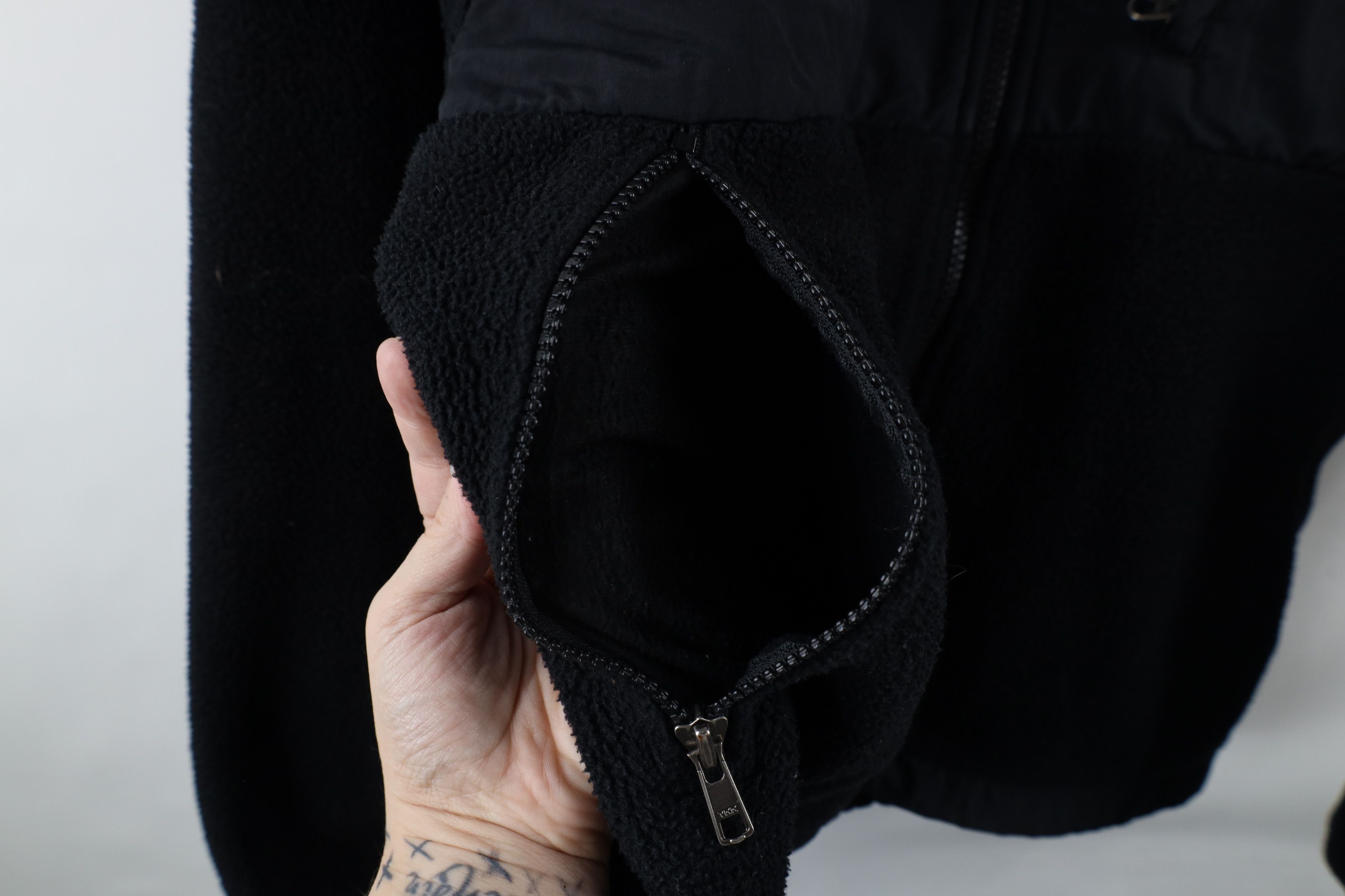 The North Face × Vintage Vintage The North Face Spell Out Denali Fleece Jacket Black Size US M / EU 48-50 / 2 - 7 Thumbnail