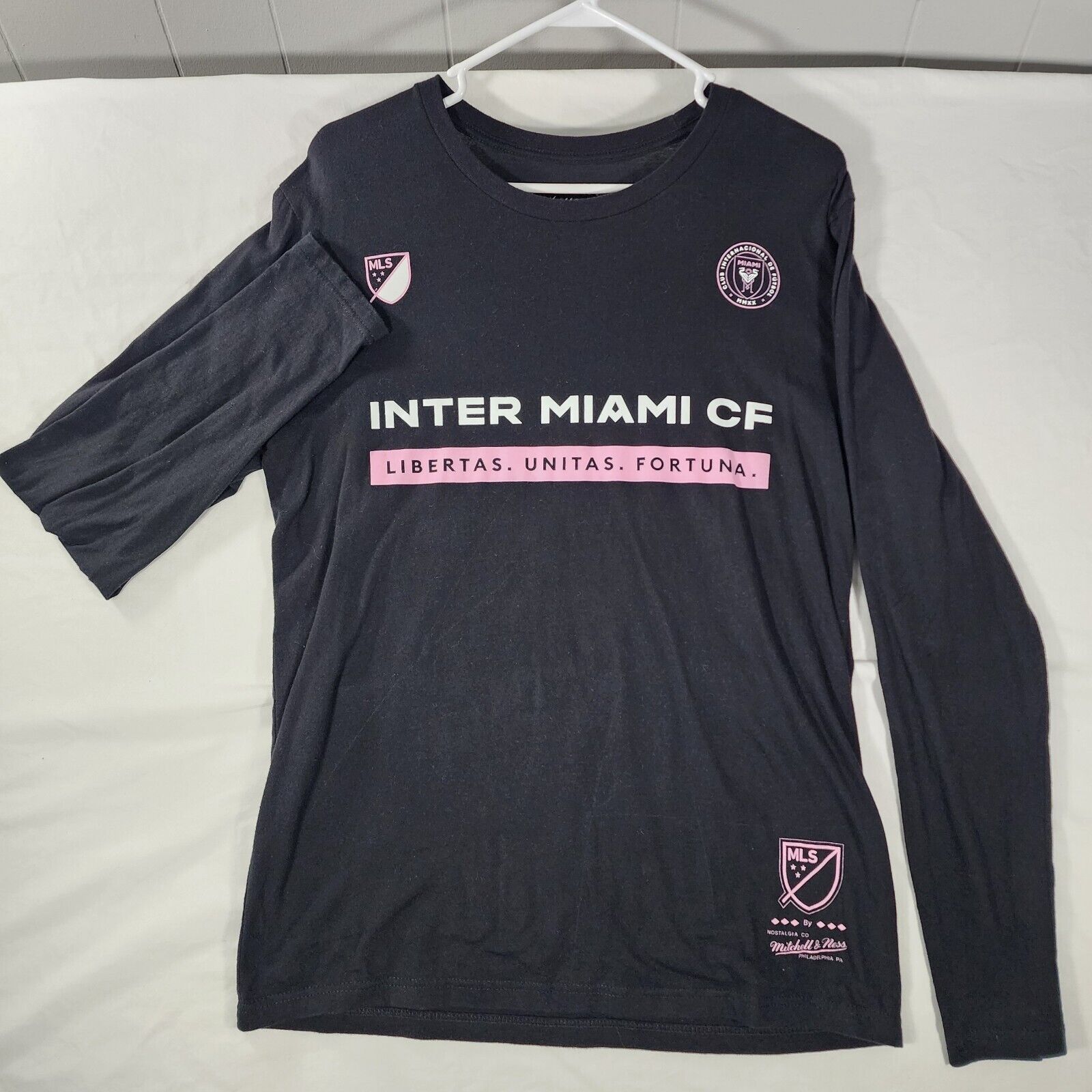Mitchell & Ness Inter Miami CF Mitchell Ness T-Shirt Mens Sz M Soccer Futbol Size US M / EU 48-50 / 2 - 1 Thumbnail