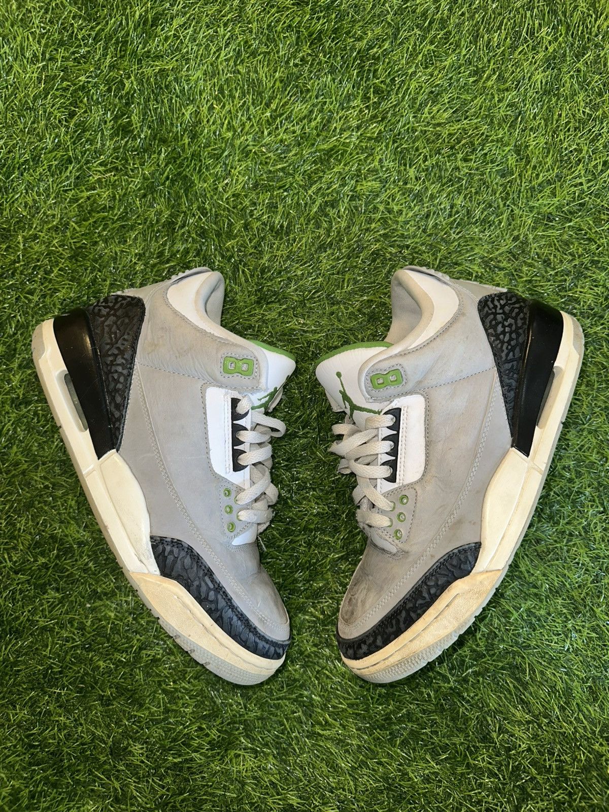 Jordan Brand Jordan nike chlorophyll air 3 size 7.5 Size US 7.5 / EU 40-41 - 2 Thumbnail