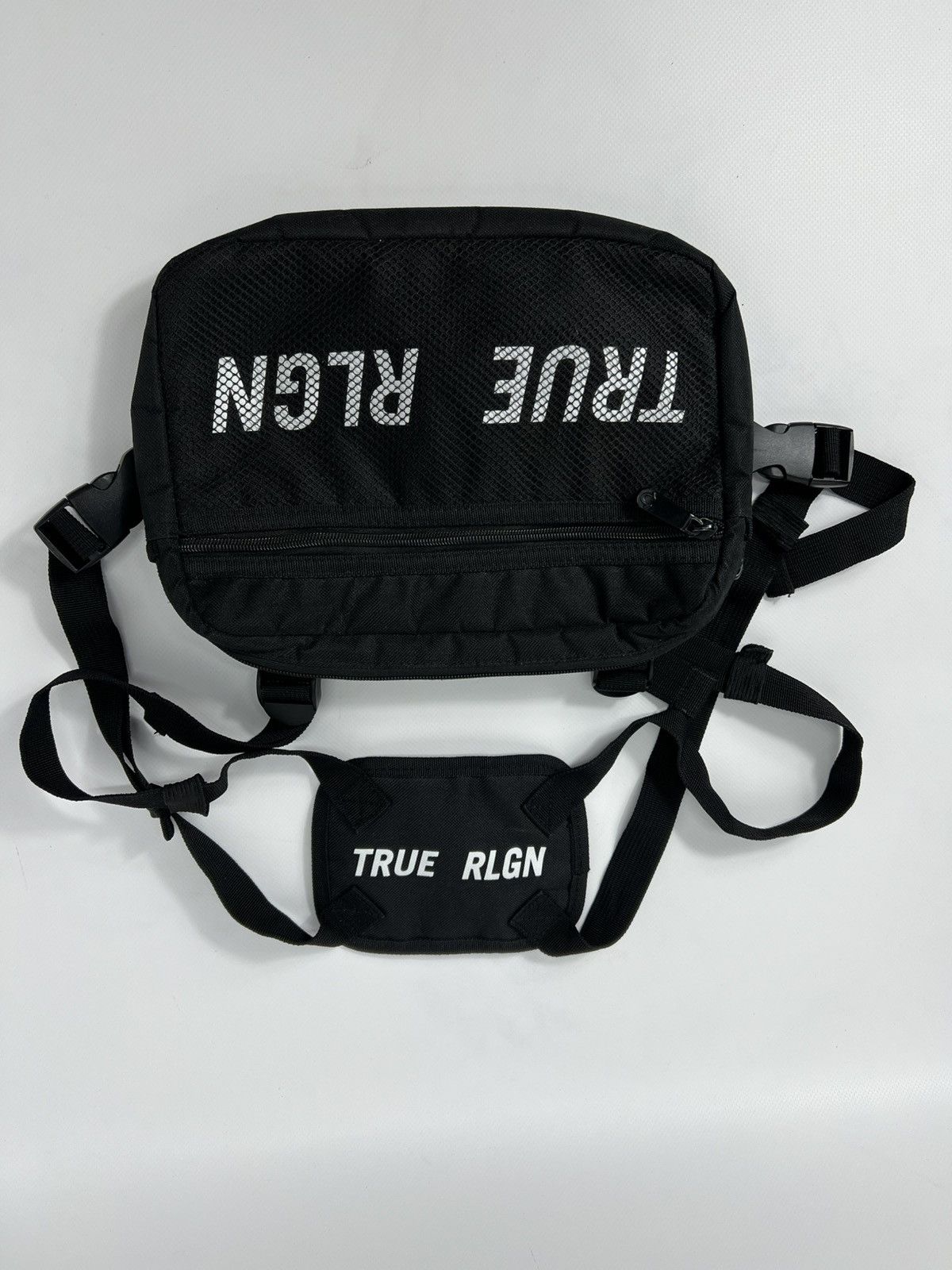 Vintage streetwear True Religion chest bag bulletproof vest