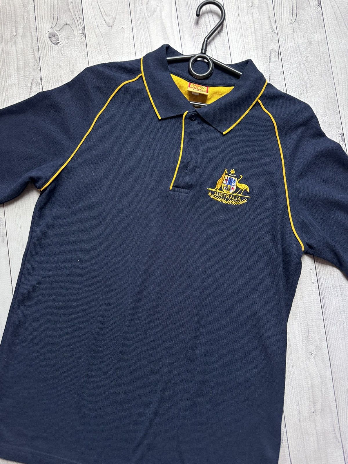 Vintage Vintage Australia soccer polo logo size M Size US M / EU 48-50 / 2 - 2 Thumbnail