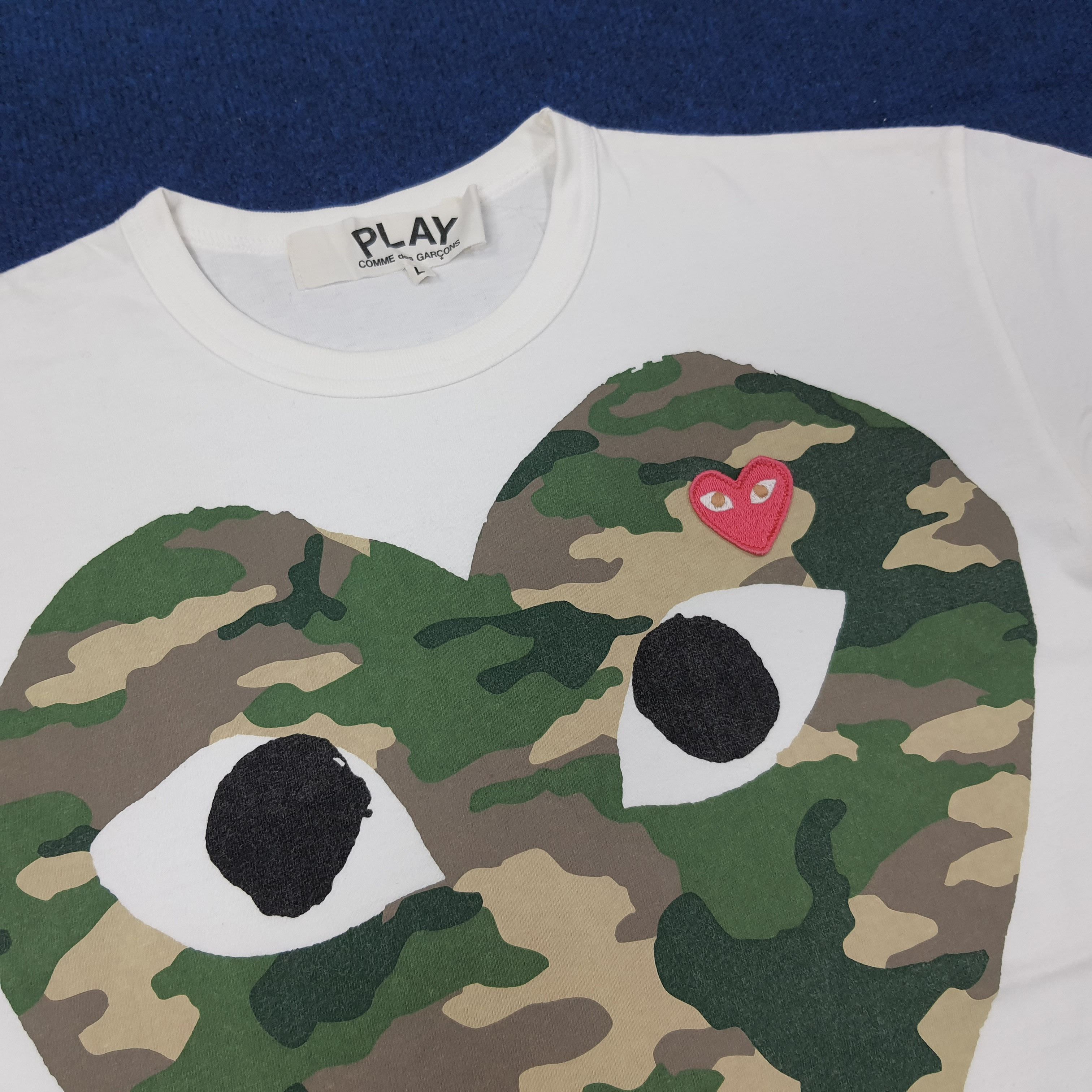 Comme des Garcons PLAY Vintage Comme des Garçons PLAY Classic Heart Tee C267N34 Size US M / EU 48-50 / 2 - 2 Thumbnail