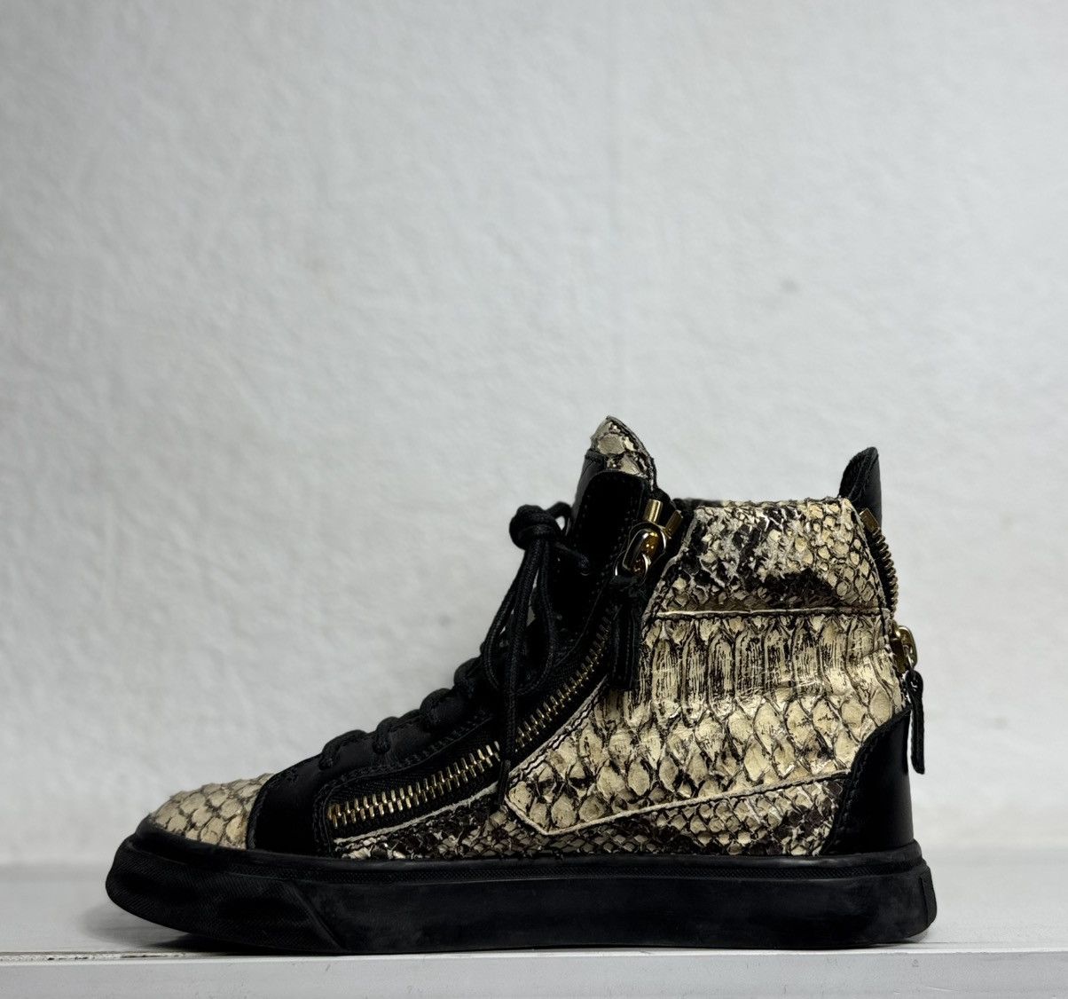 Giuseppe Zanotti Guiseppe Zanotti High Top Sneakers Size 36 Size US 6 / IT 36 - 3 Thumbnail